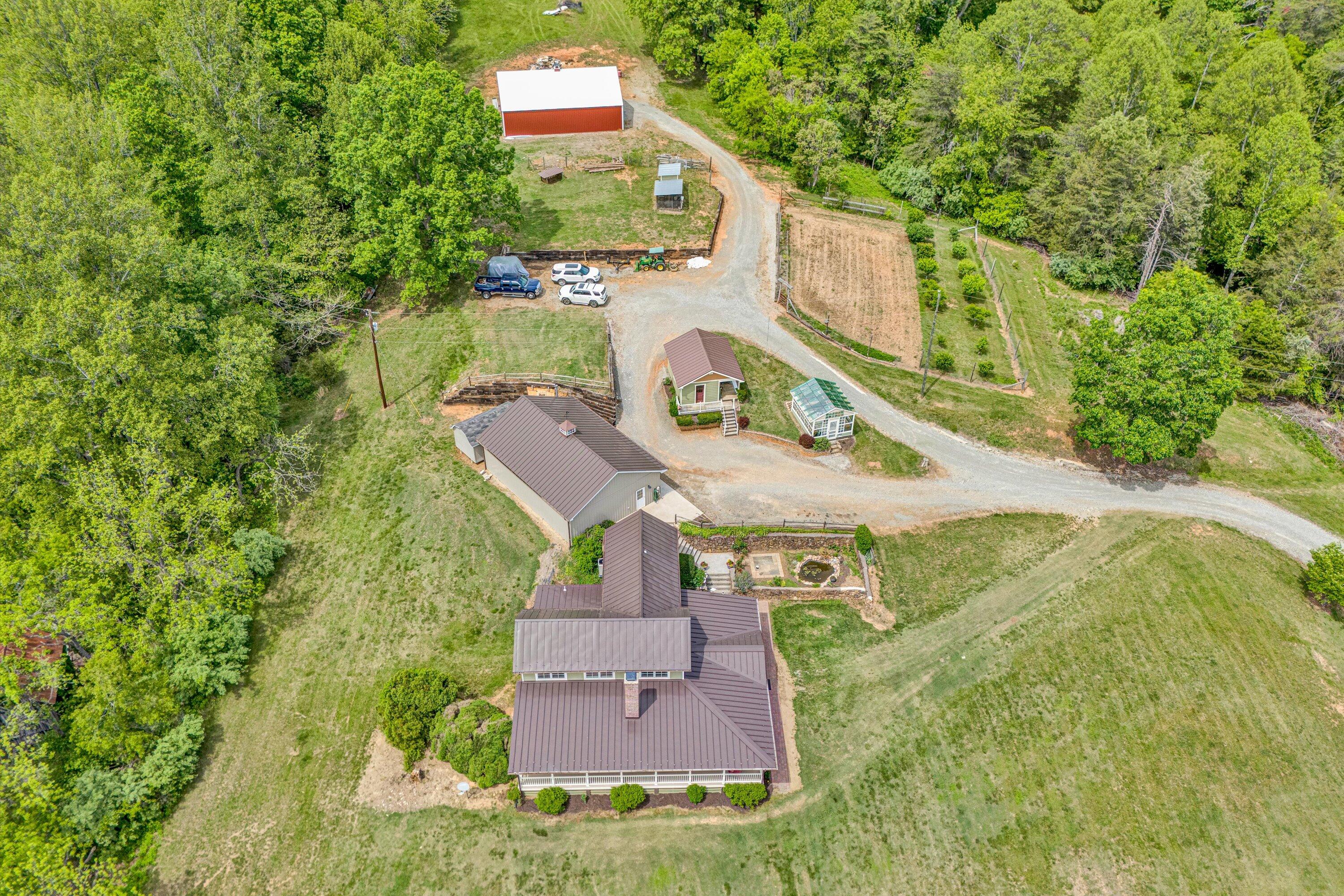 Hardy, Virginia 24101, United States, 4 Bedrooms Bedrooms, ,3 BathroomsBathrooms,Residential,Pending,127019