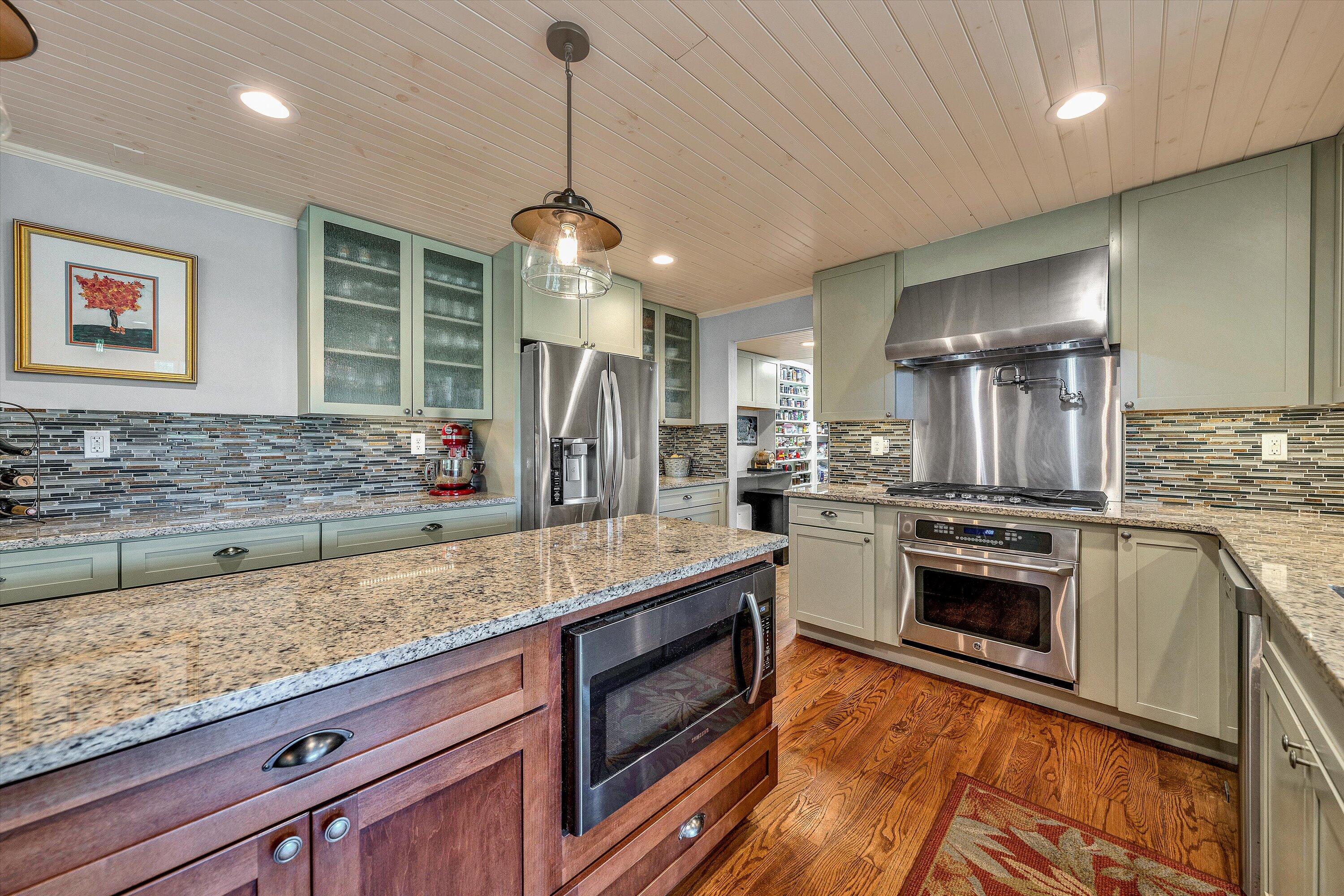 Hardy, Virginia 24101, United States, 4 Bedrooms Bedrooms, ,3 BathroomsBathrooms,Residential,Pending,127019