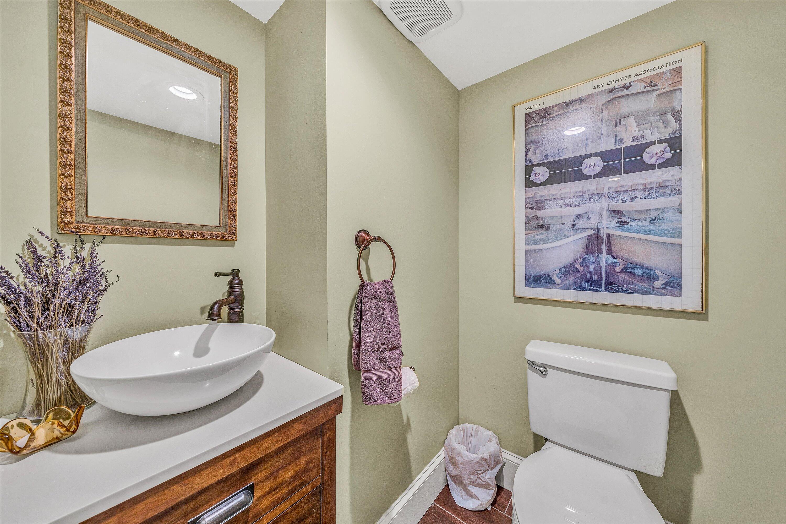 Hardy, Virginia 24101, United States, 4 Bedrooms Bedrooms, ,3 BathroomsBathrooms,Residential,Pending,127019