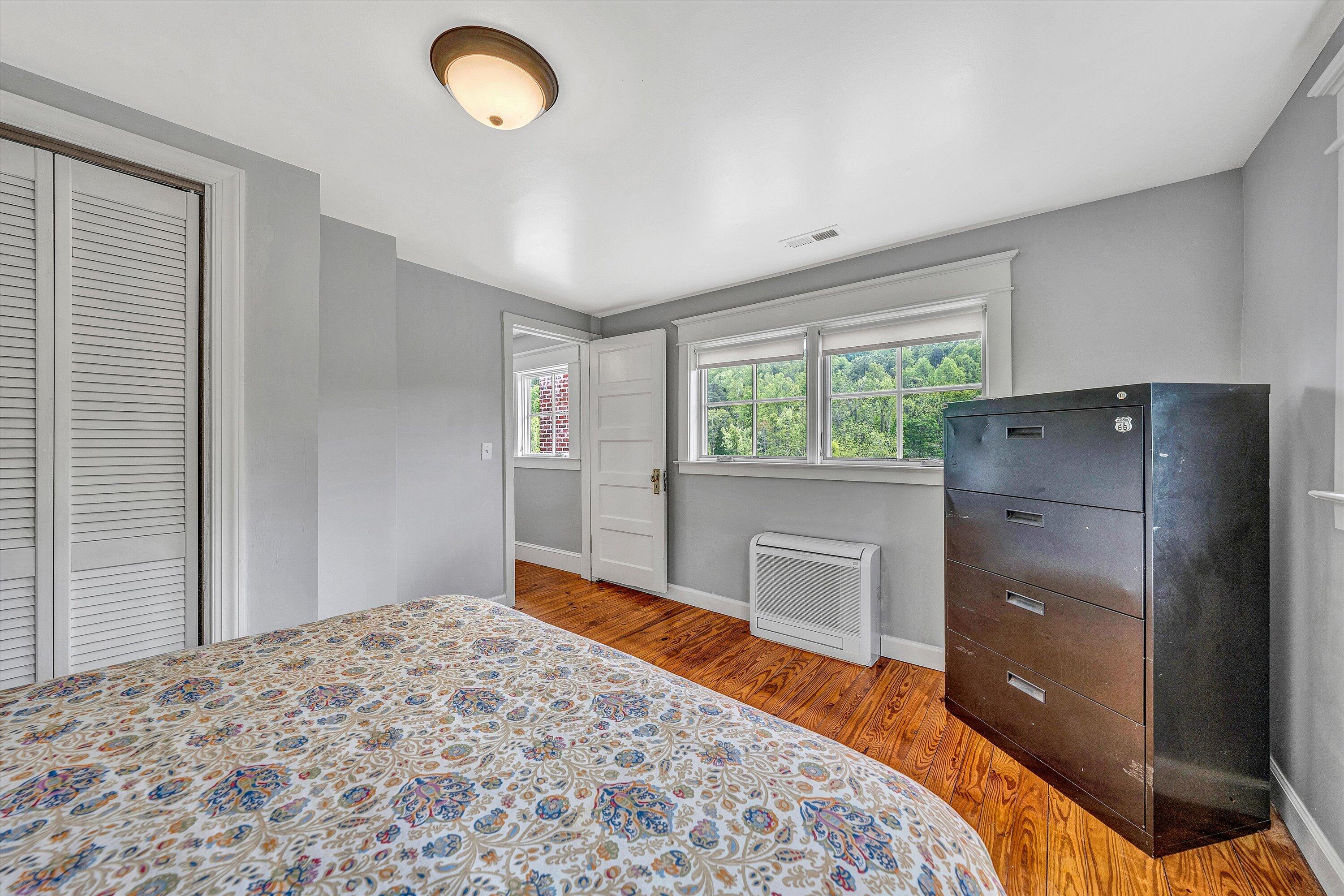 Hardy, Virginia 24101, United States, 4 Bedrooms Bedrooms, ,3 BathroomsBathrooms,Residential,Pending,127019