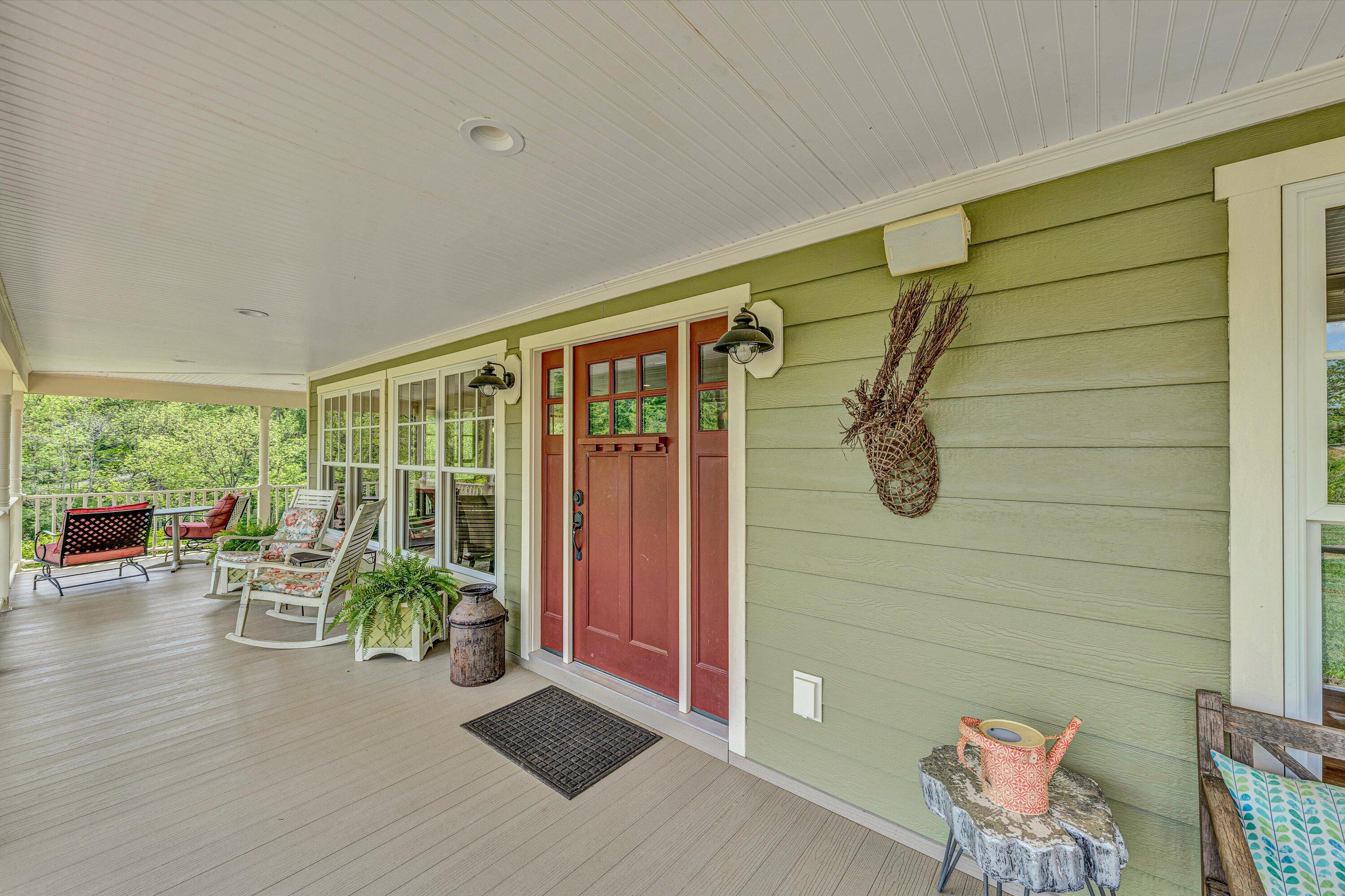 Hardy, Virginia 24101, United States, 4 Bedrooms Bedrooms, ,3 BathroomsBathrooms,Residential,Pending,127019