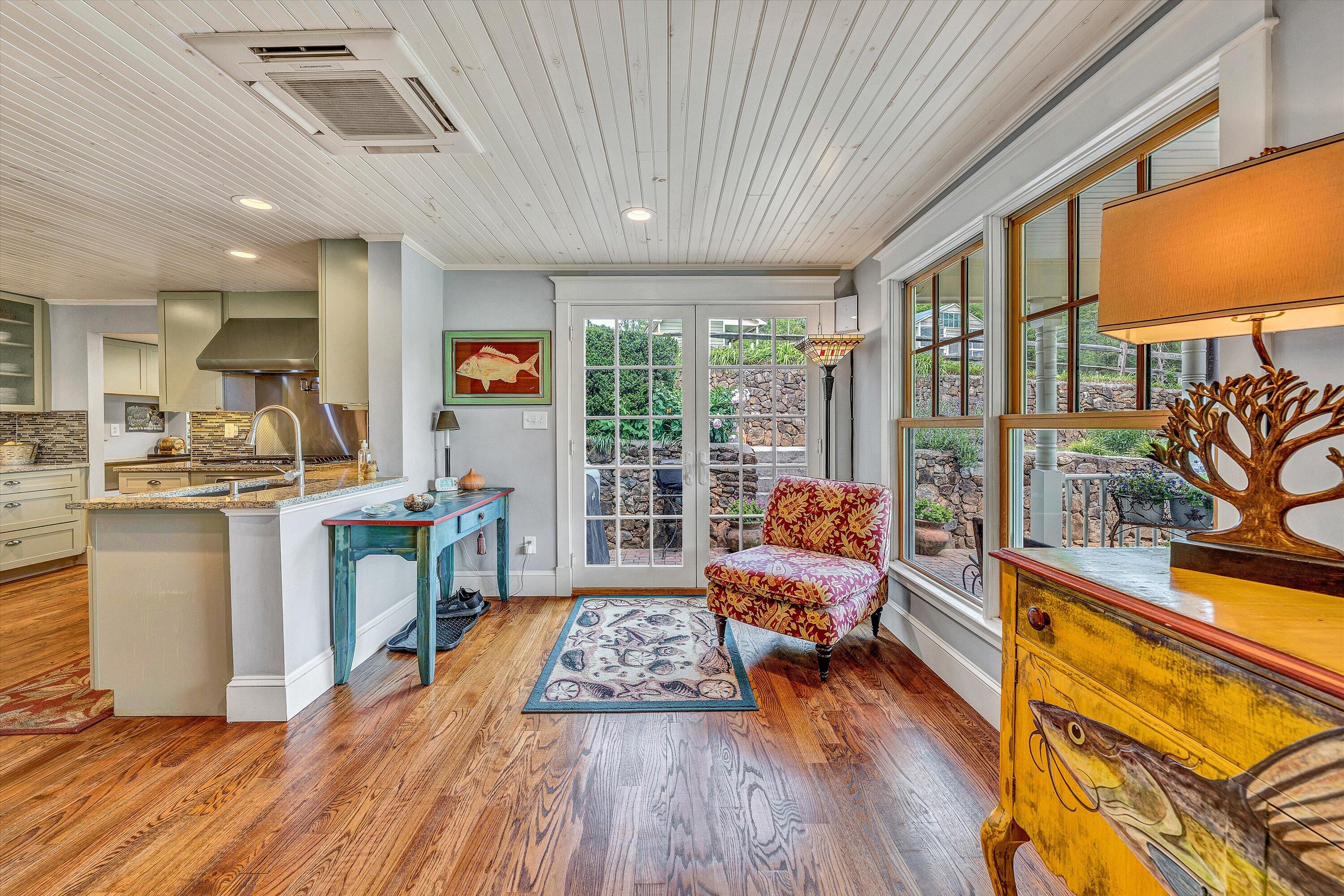 Hardy, Virginia 24101, United States, 4 Bedrooms Bedrooms, ,3 BathroomsBathrooms,Residential,Pending,127019