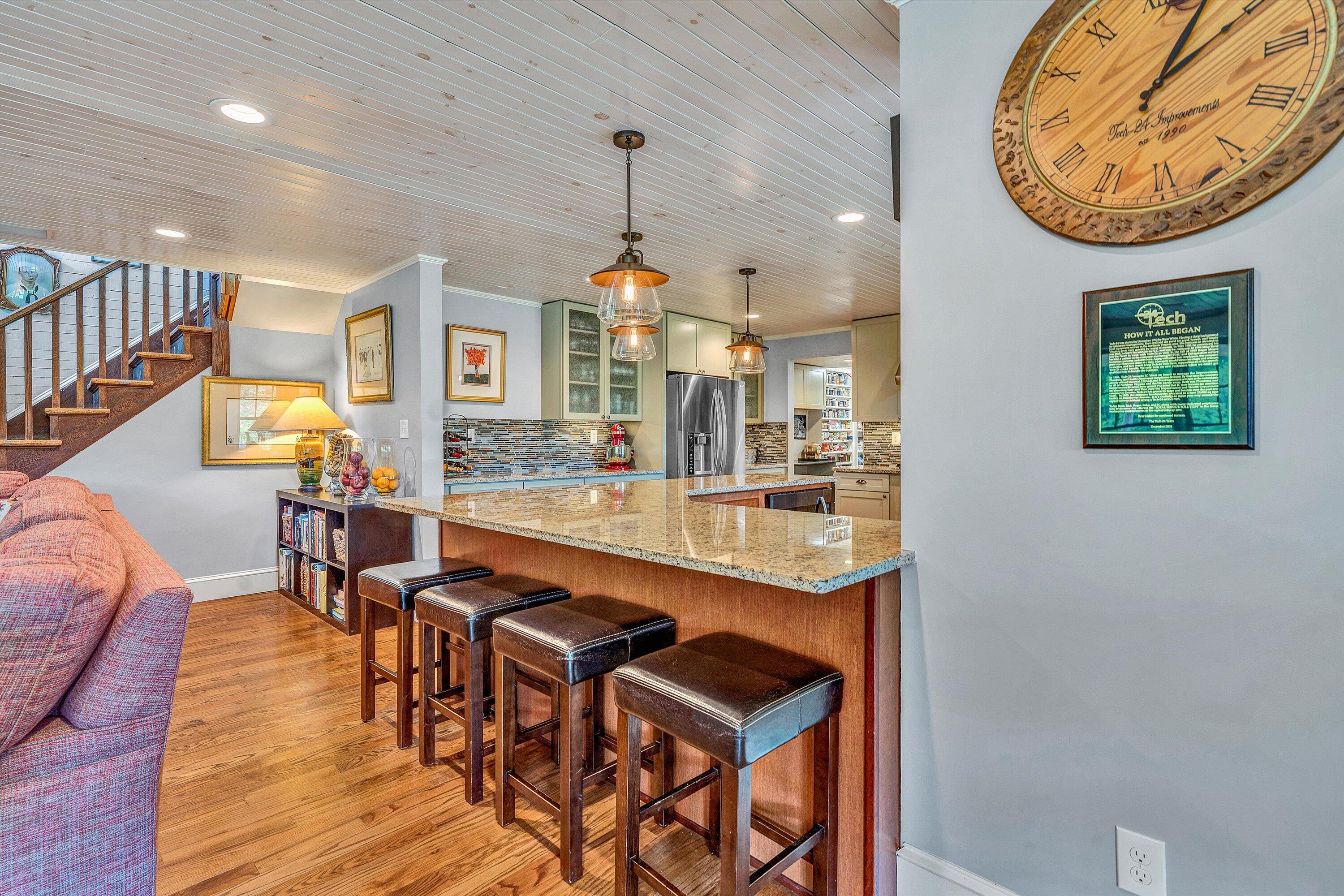 Hardy, Virginia 24101, United States, 4 Bedrooms Bedrooms, ,3 BathroomsBathrooms,Residential,Pending,127019