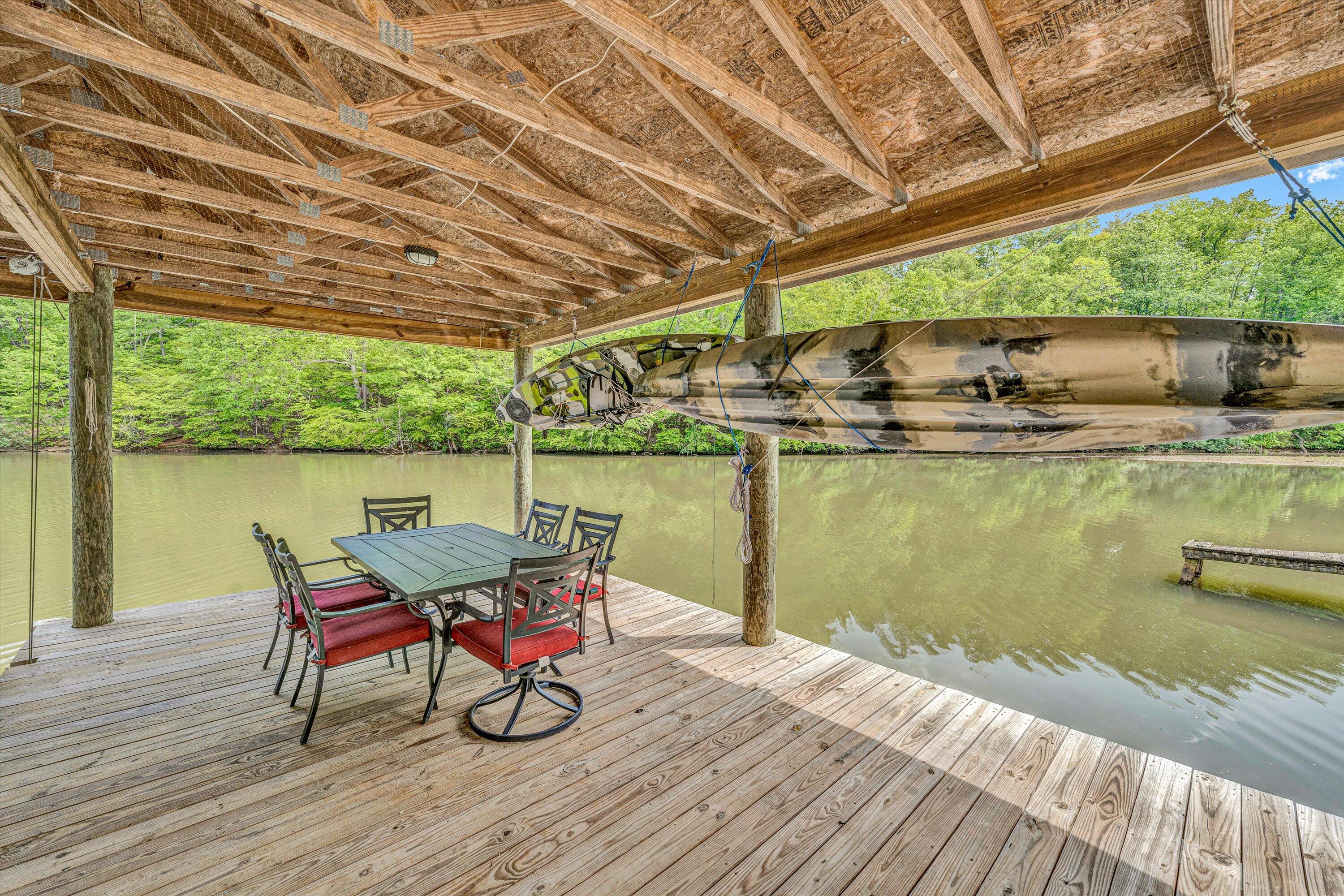 Hardy, Virginia 24101, United States, 4 Bedrooms Bedrooms, ,3 BathroomsBathrooms,Residential,Pending,127019