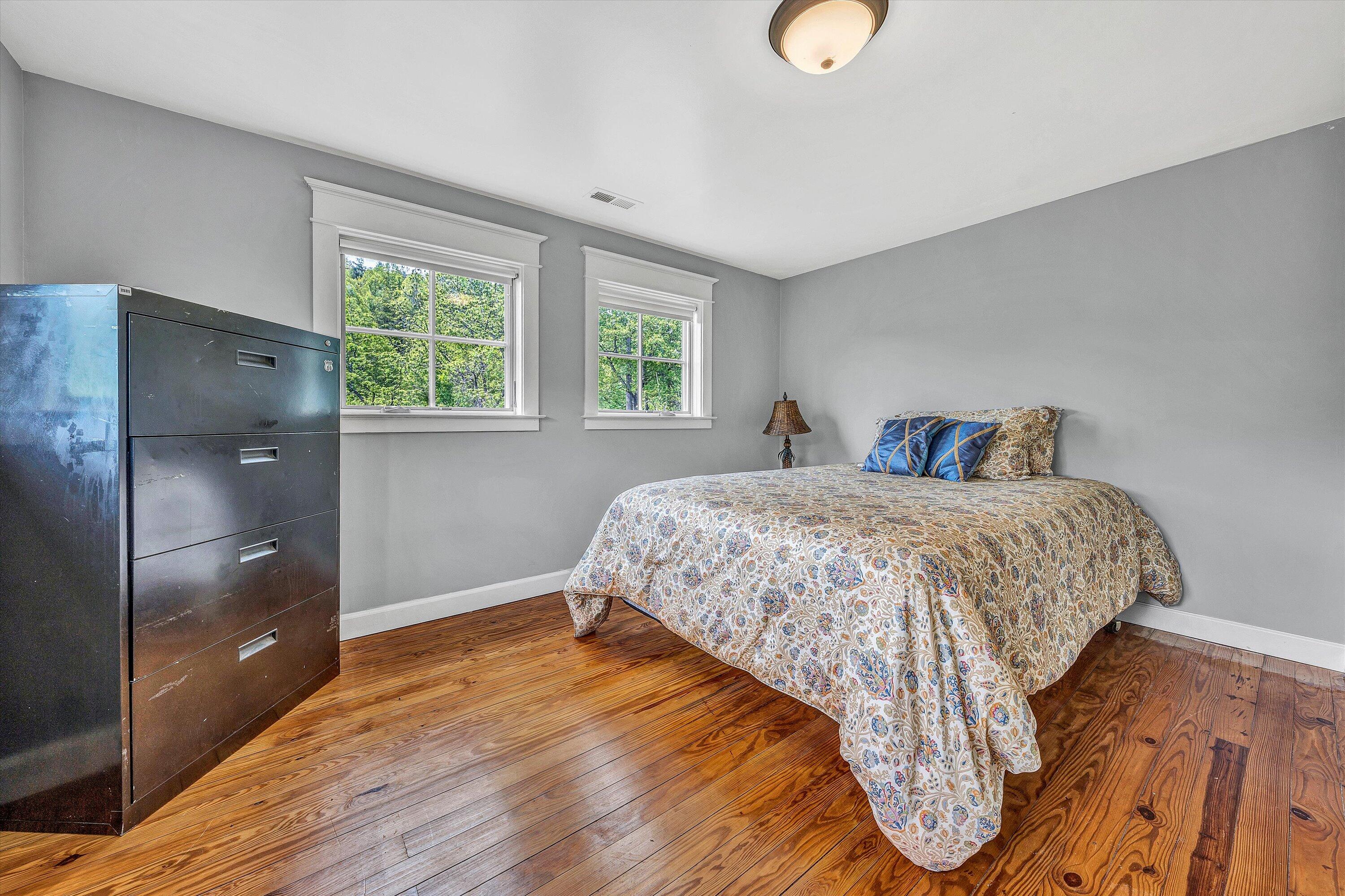 Hardy, Virginia 24101, United States, 4 Bedrooms Bedrooms, ,3 BathroomsBathrooms,Residential,Pending,127019