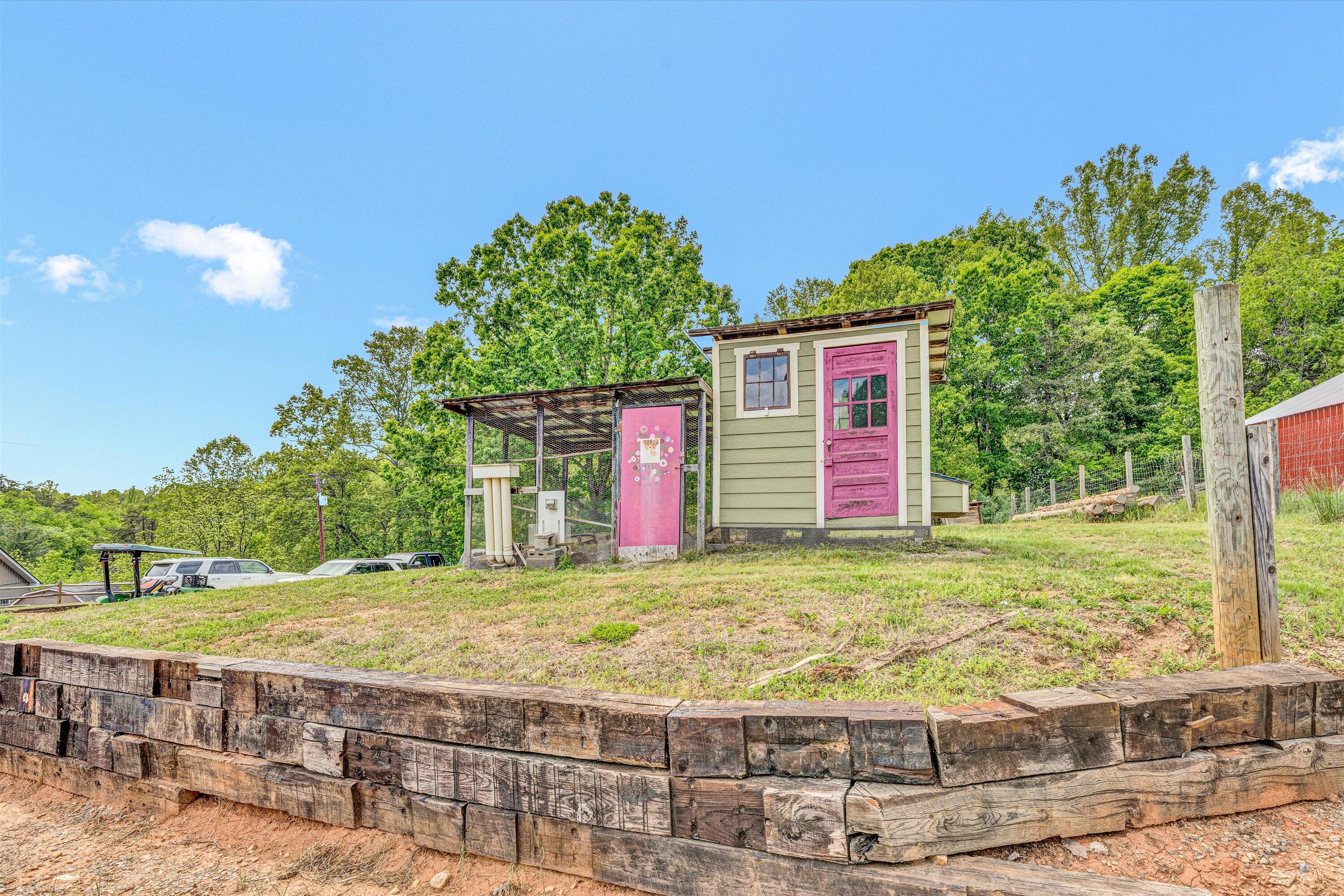 Hardy, Virginia 24101, United States, 4 Bedrooms Bedrooms, ,3 BathroomsBathrooms,Residential,Pending,127019