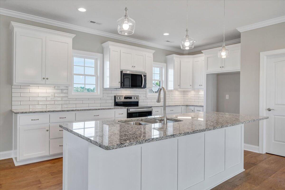 190 Merion Cir, Daleville, Virginia image 11
