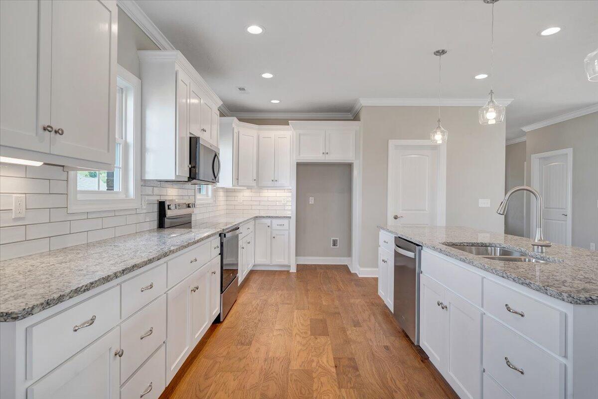190 Merion Cir, Daleville, Virginia image 13