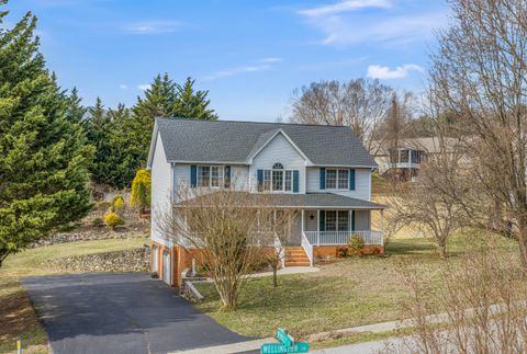 Homes For Sale - 175 Wellington Ln<br/> Daleville, VA 24083