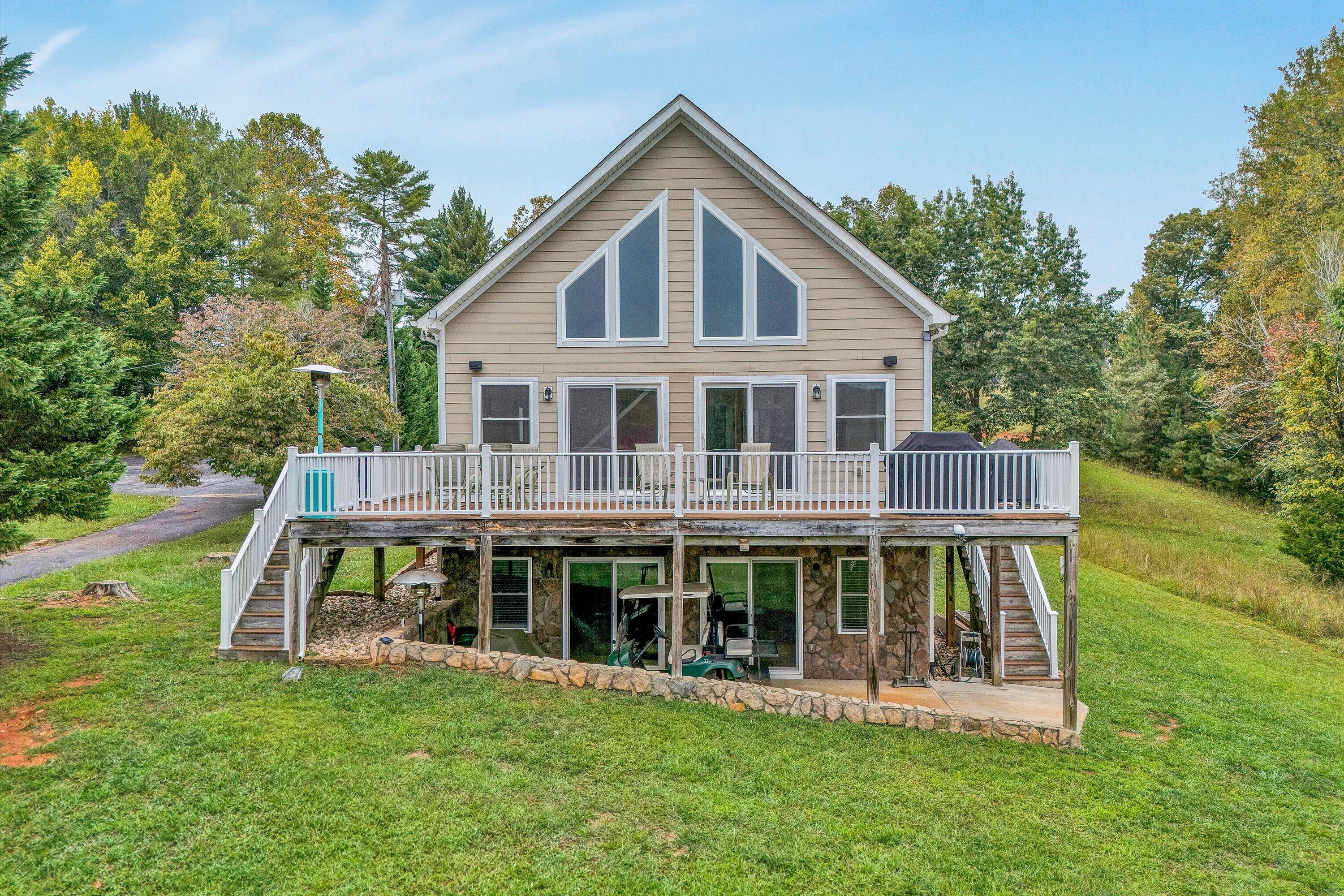 433 Surrey Dr, Huddleston, Virginia image 1