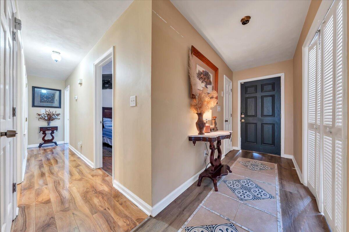 450 Ingal Blvd, Salem, Virginia image 3