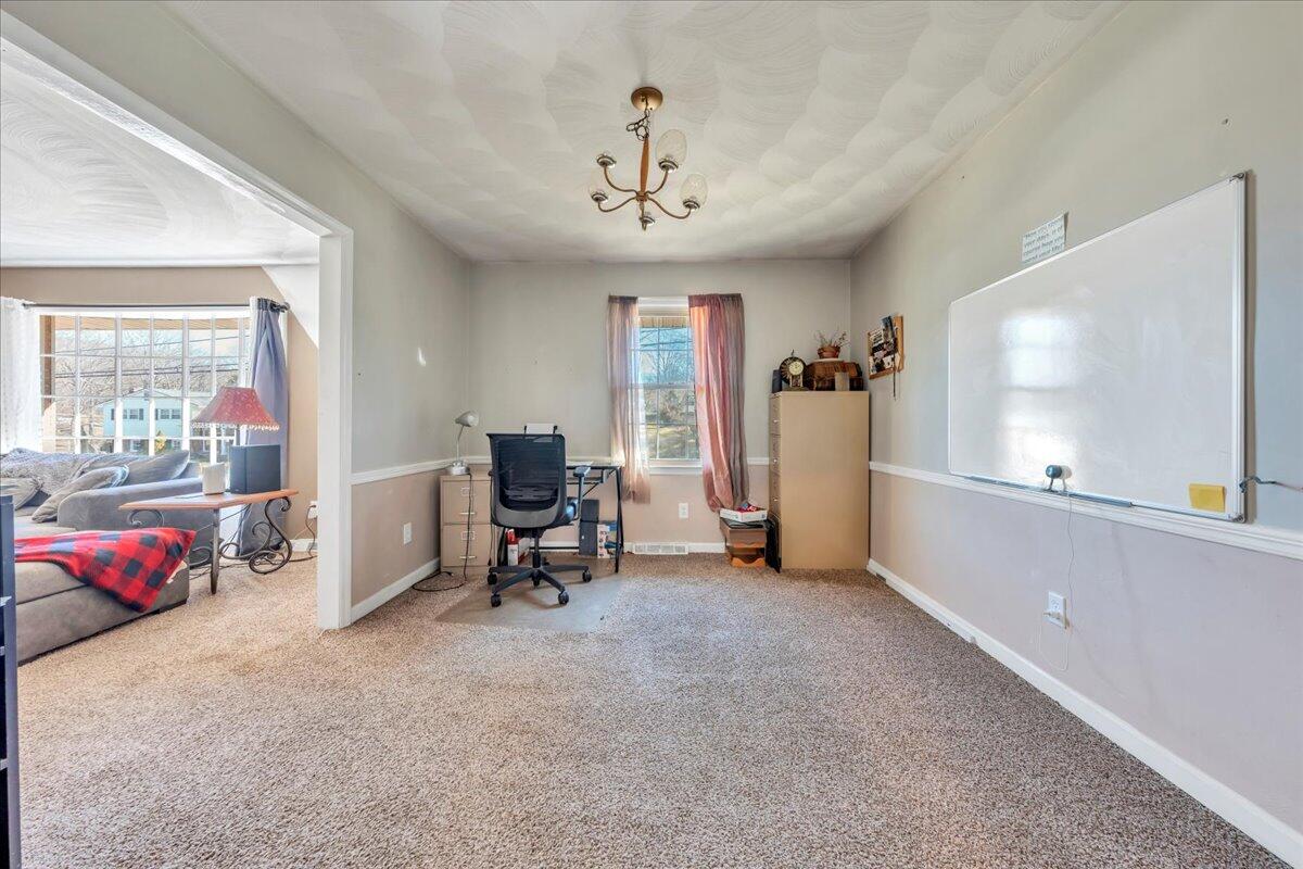 450 Ingal Blvd, Salem, Virginia image 7