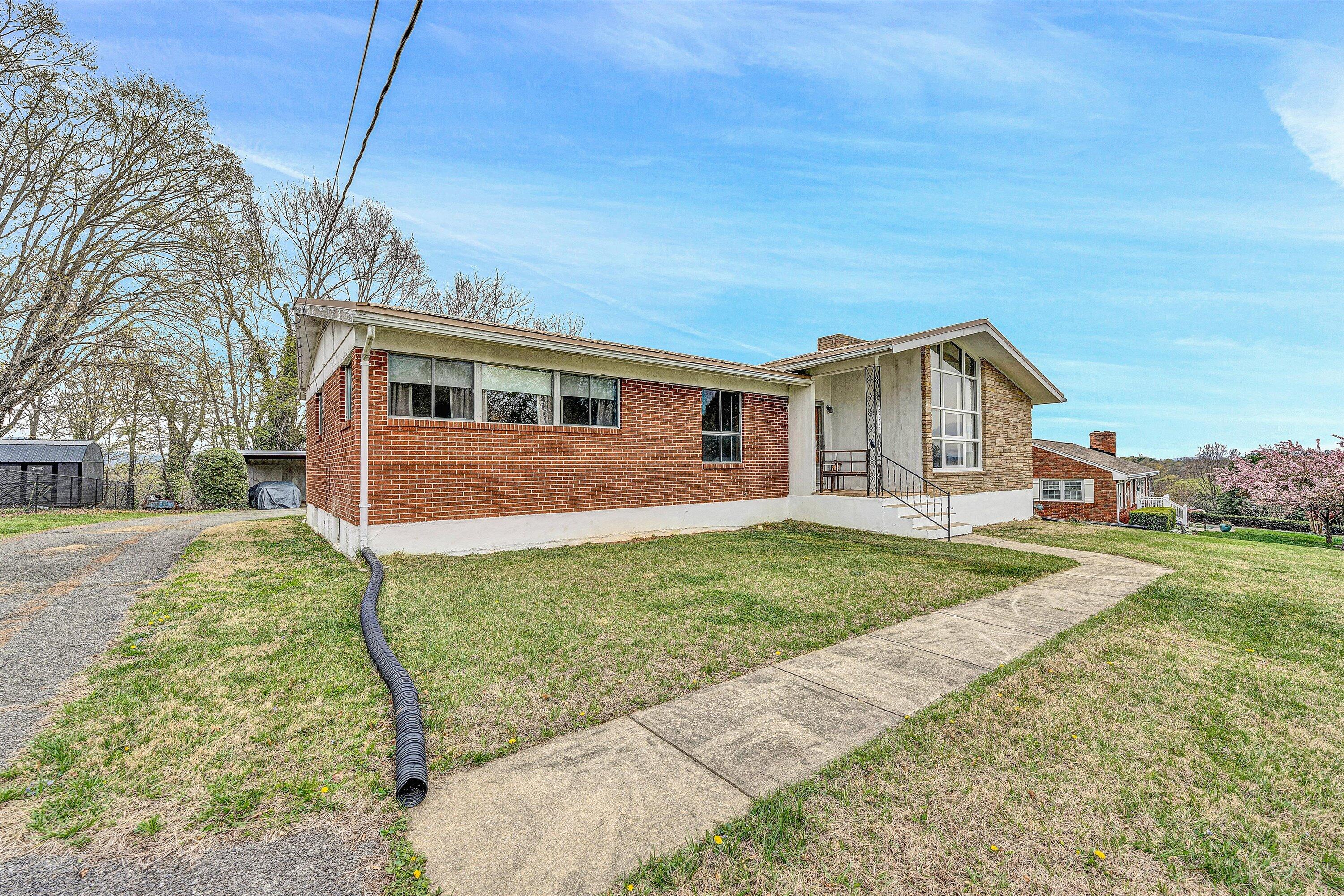 6819 Northway Dr, Roanoke, Virginia image 3