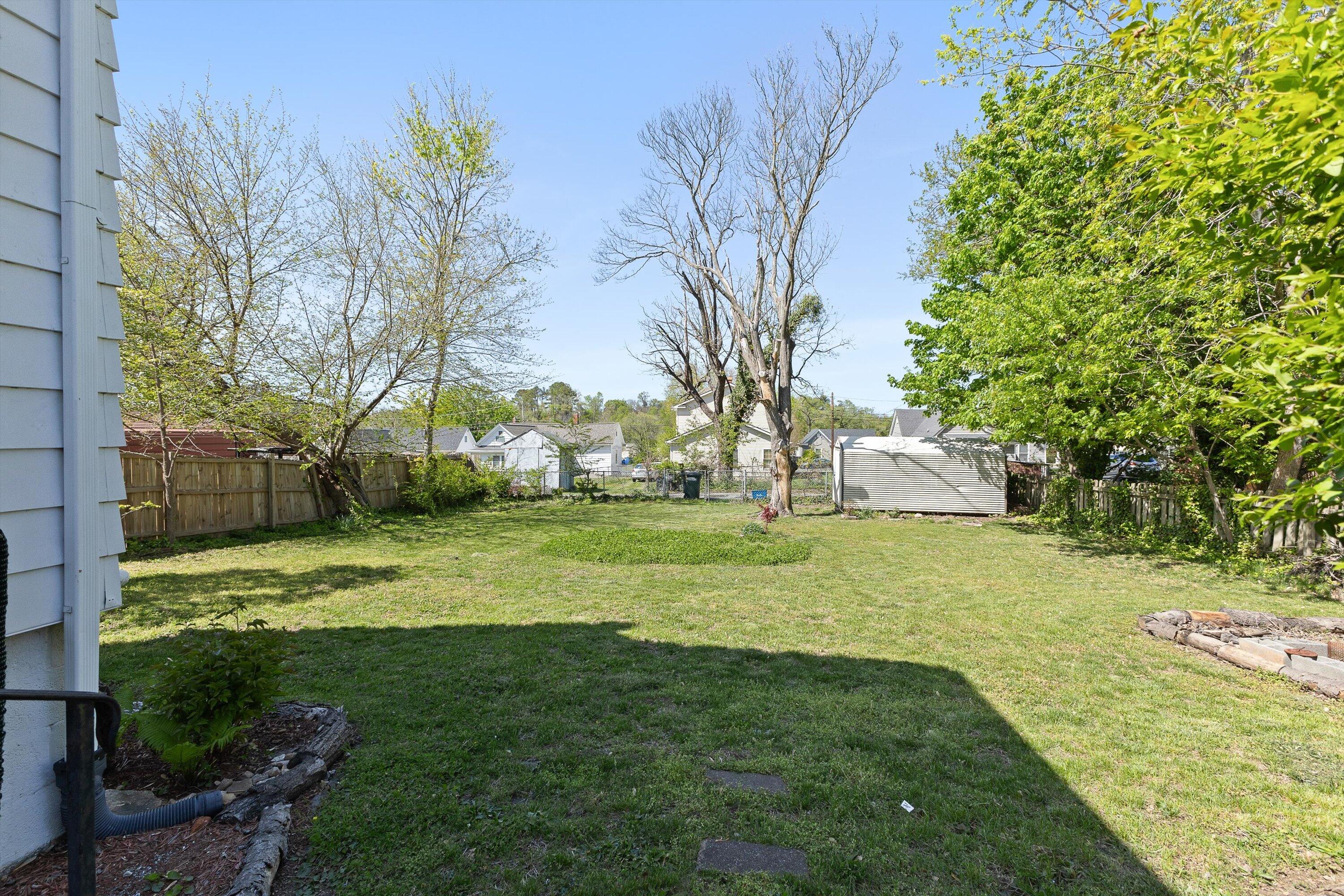 116 Cedar Ave, Vinton, Virginia image 30