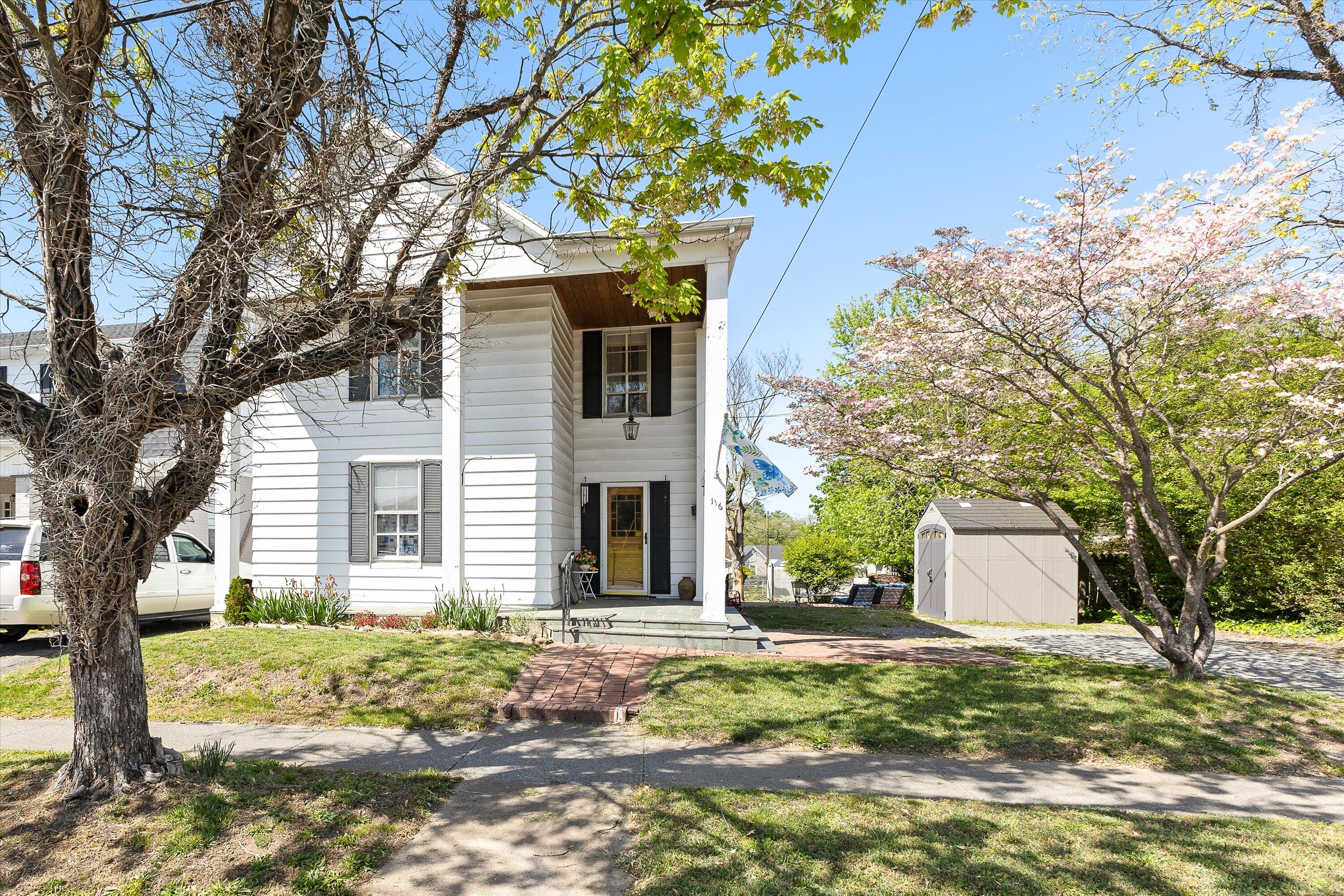116 Cedar Ave, Vinton, Virginia image 2
