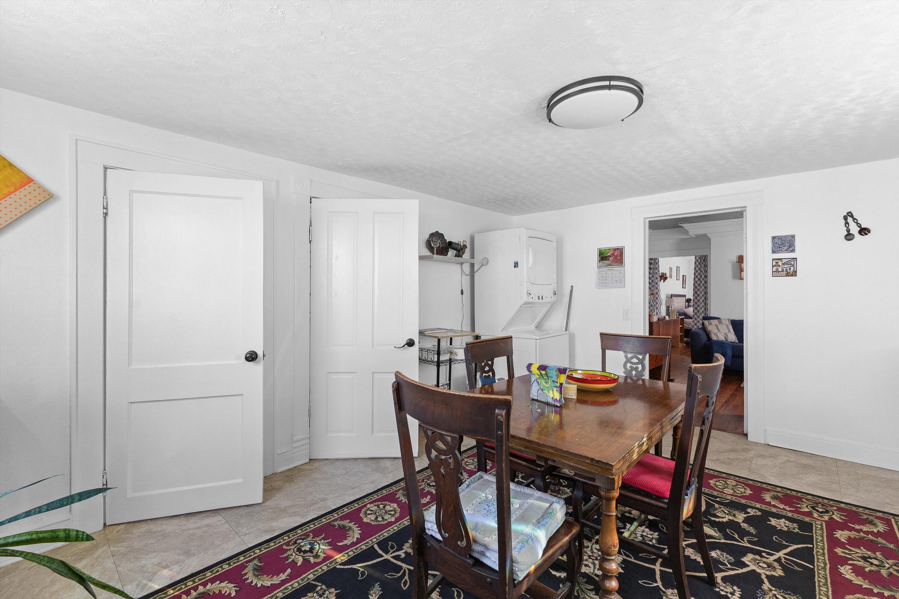 116 Cedar Ave, Vinton, Virginia image 10