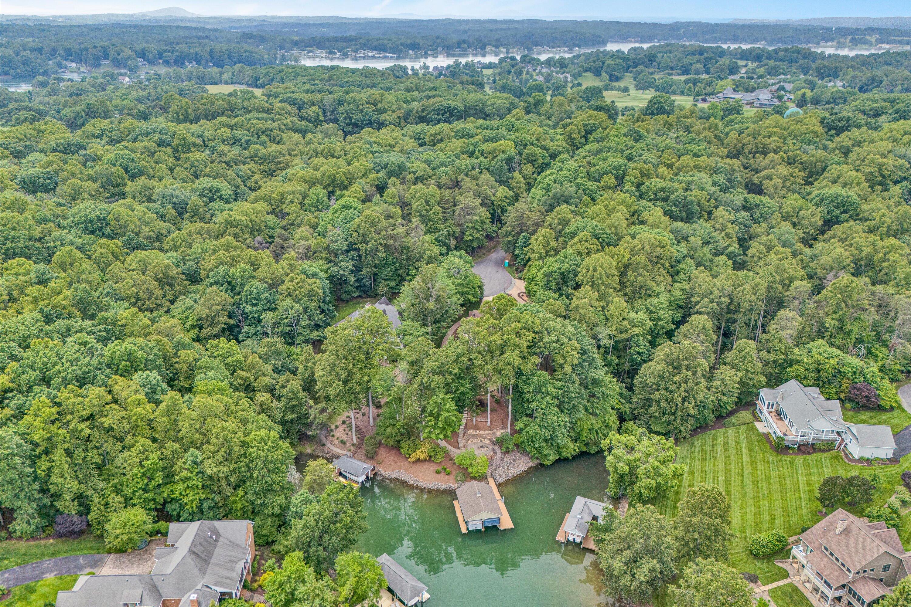 Penhook, Virginia 24137, United States, 4 Bedrooms Bedrooms, ,4 BathroomsBathrooms,Residential,Active,148102