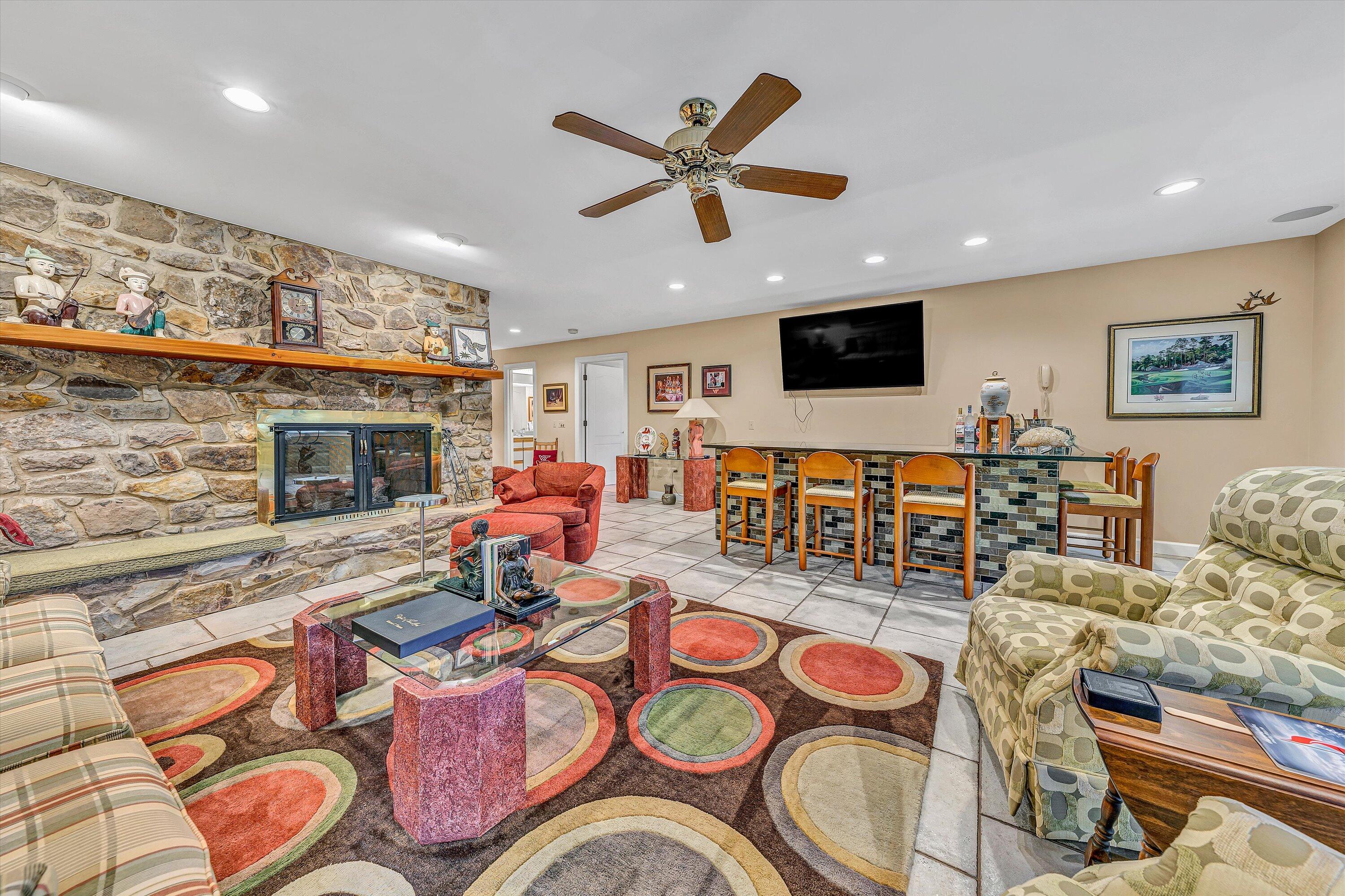 Penhook, Virginia 24137, United States, 4 Bedrooms Bedrooms, ,4 BathroomsBathrooms,Residential,Active,148102