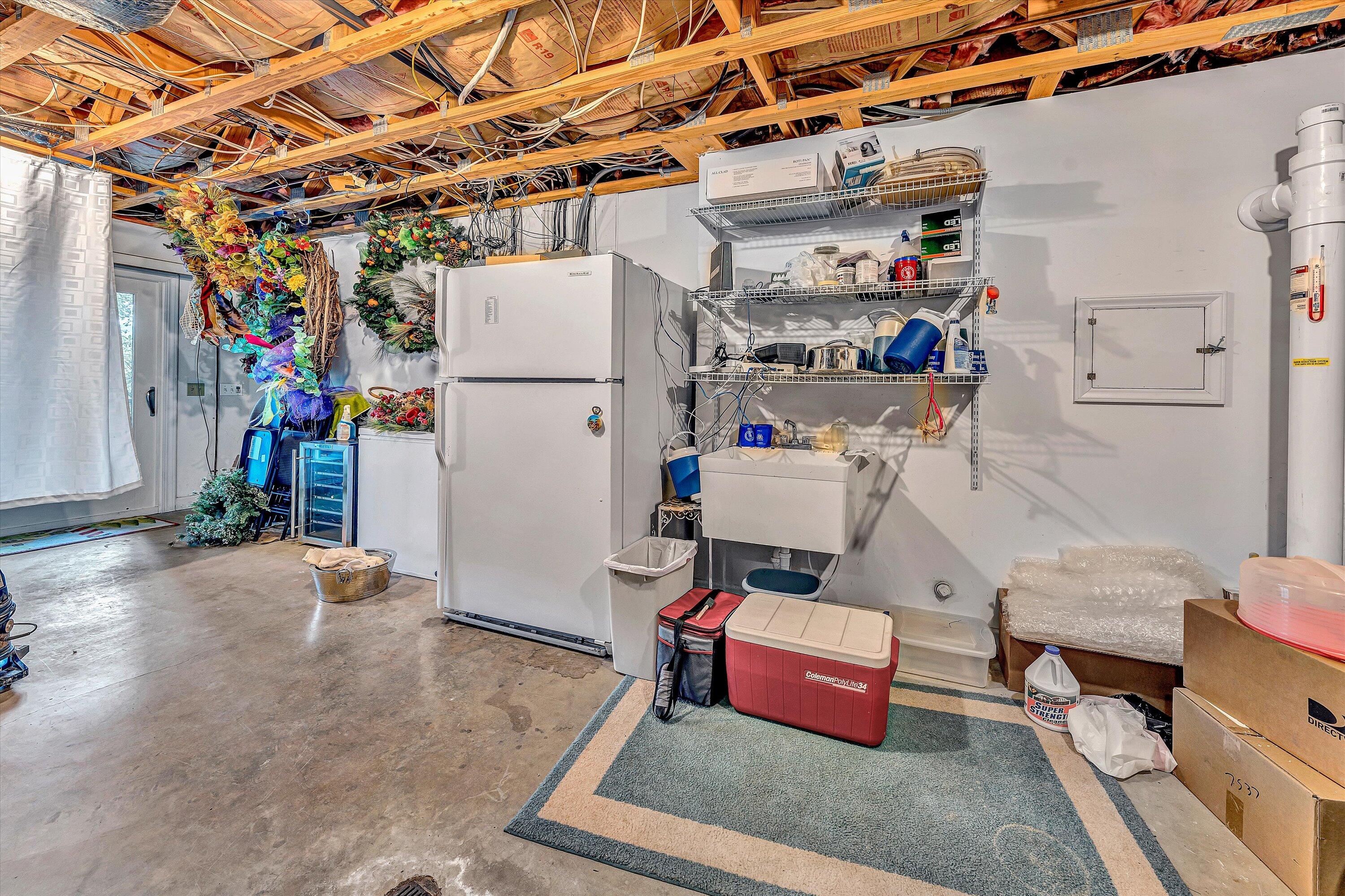 Penhook, Virginia 24137, United States, 4 Bedrooms Bedrooms, ,4 BathroomsBathrooms,Residential,Active,148102