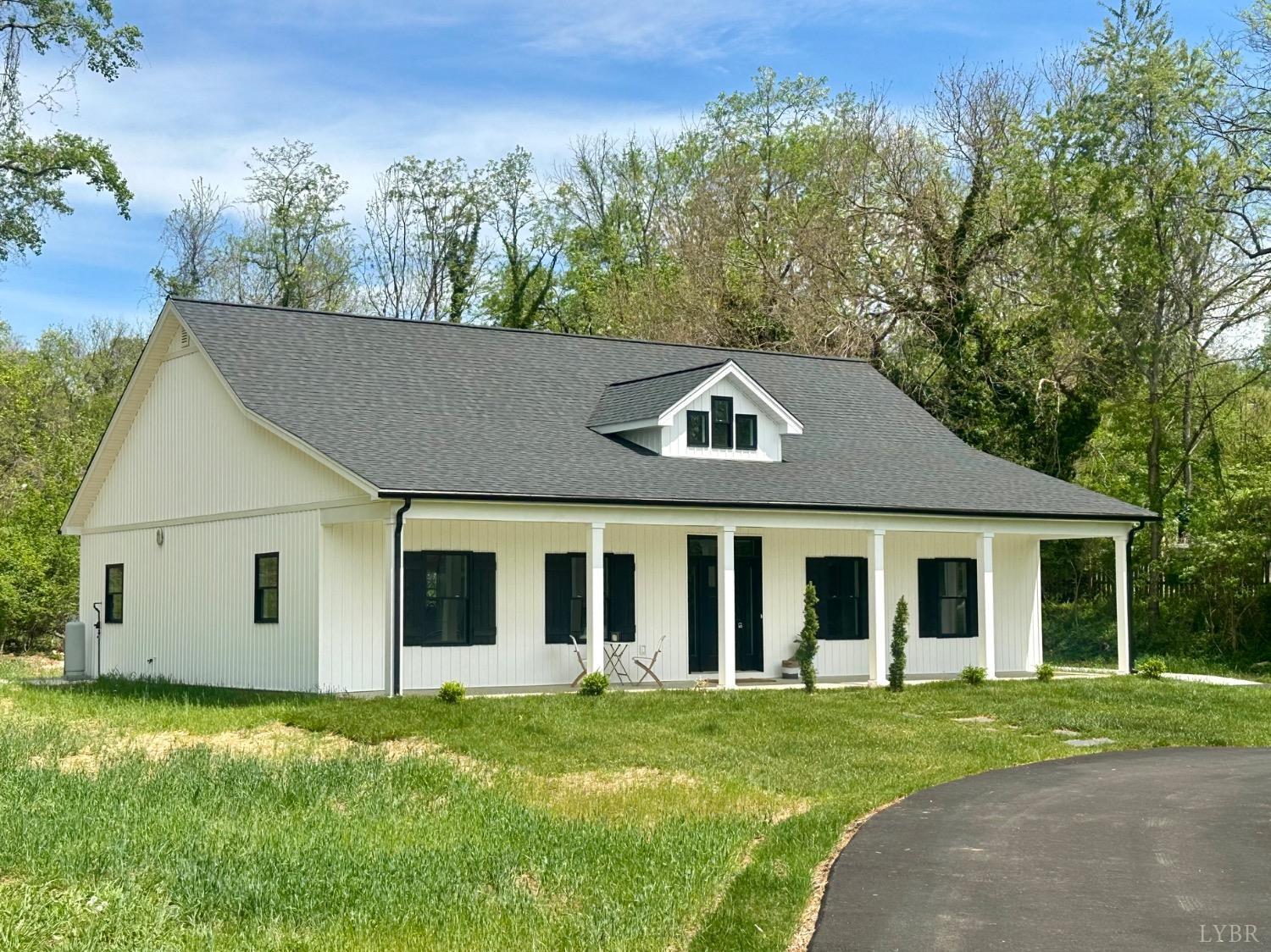 520 Raflo Place Pl, Bedford, Virginia image 2
