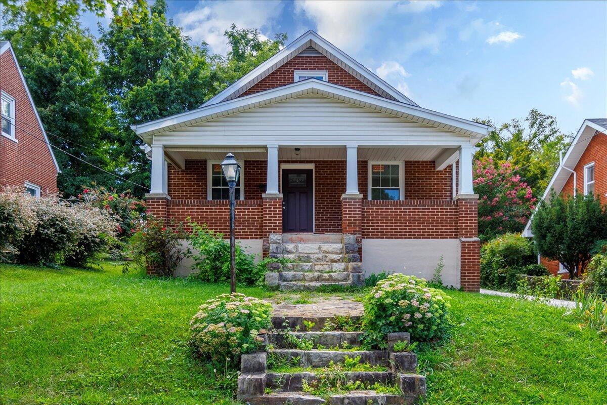 View Roanoke, VA 24012 house