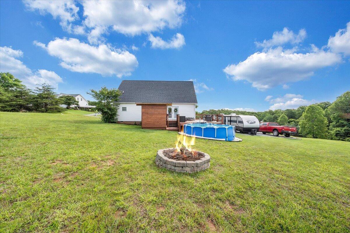 1028 Park Mountain Ter, Huddleston, Virginia image 41