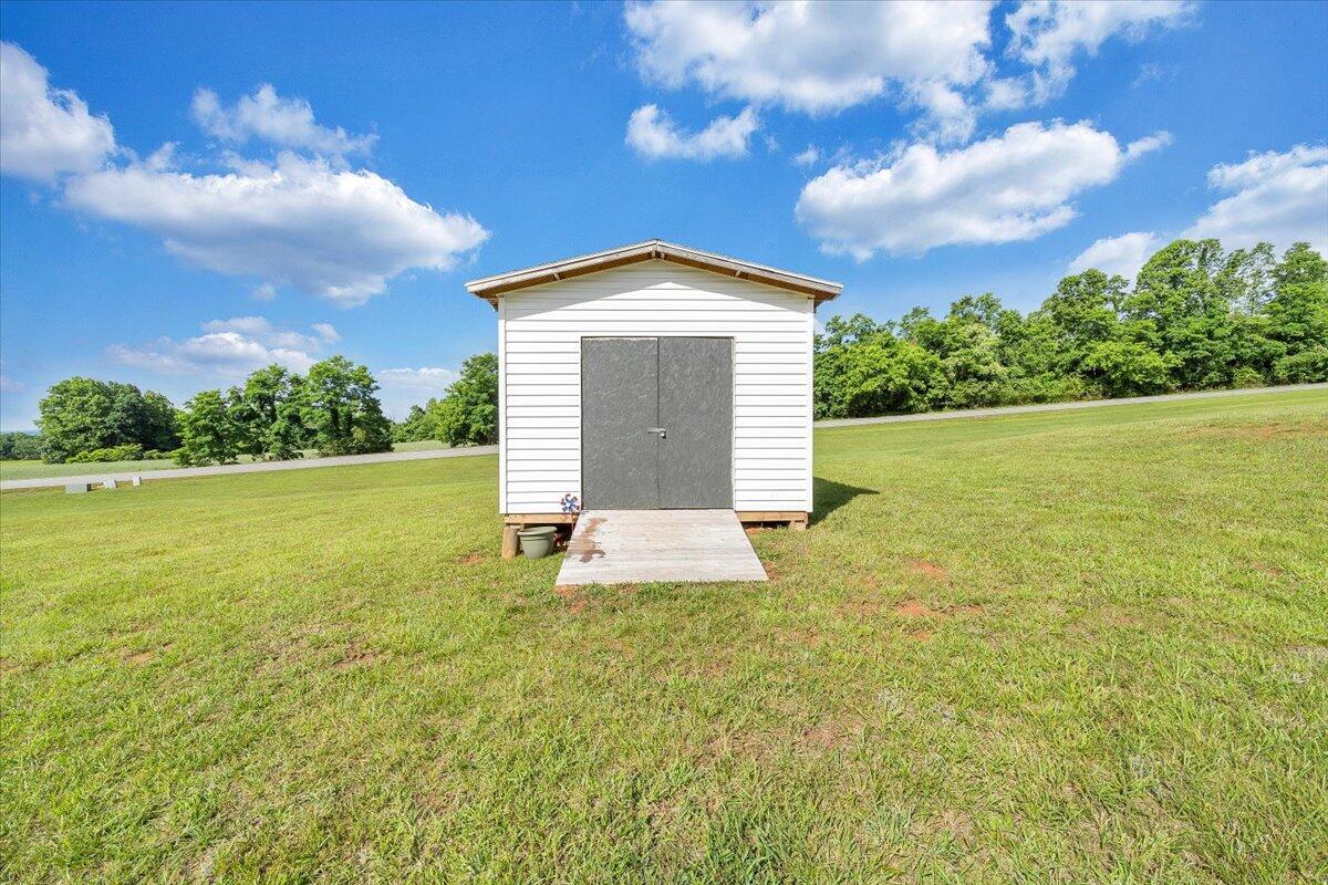 1028 Park Mountain Ter, Huddleston, Virginia image 36