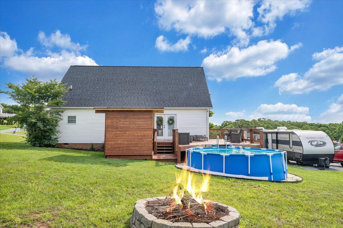 1028 Park Mountain Ter, Huddleston, Virginia image 40