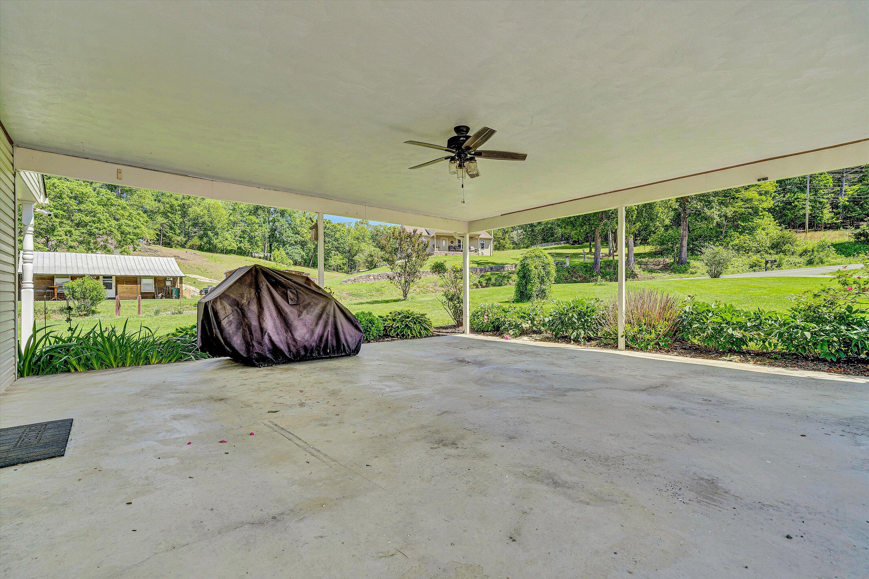 22 Spring Branch Ln, Fincastle, Virginia image 20