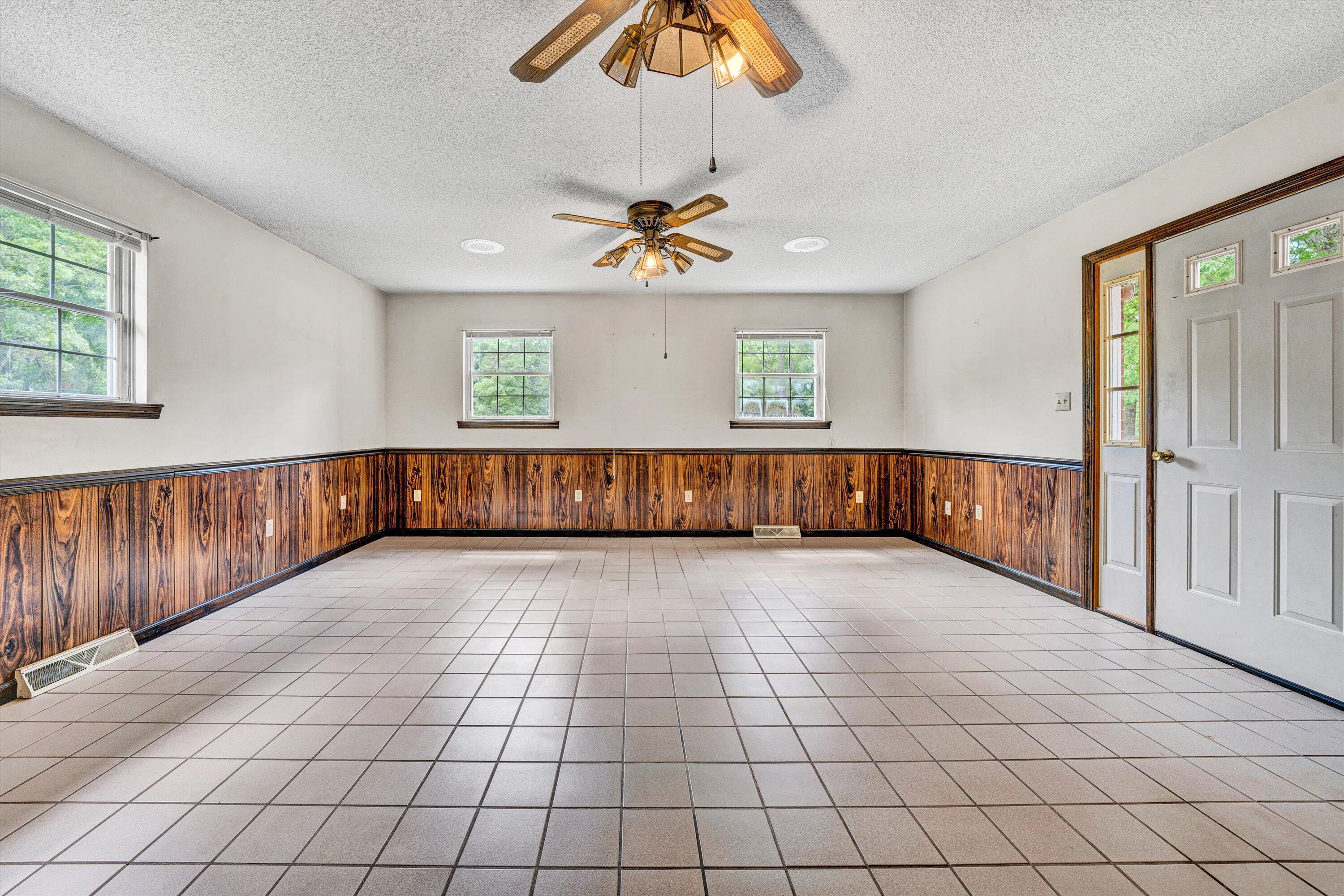 7080 Oak Level Rd, Bassett, Virginia image 7