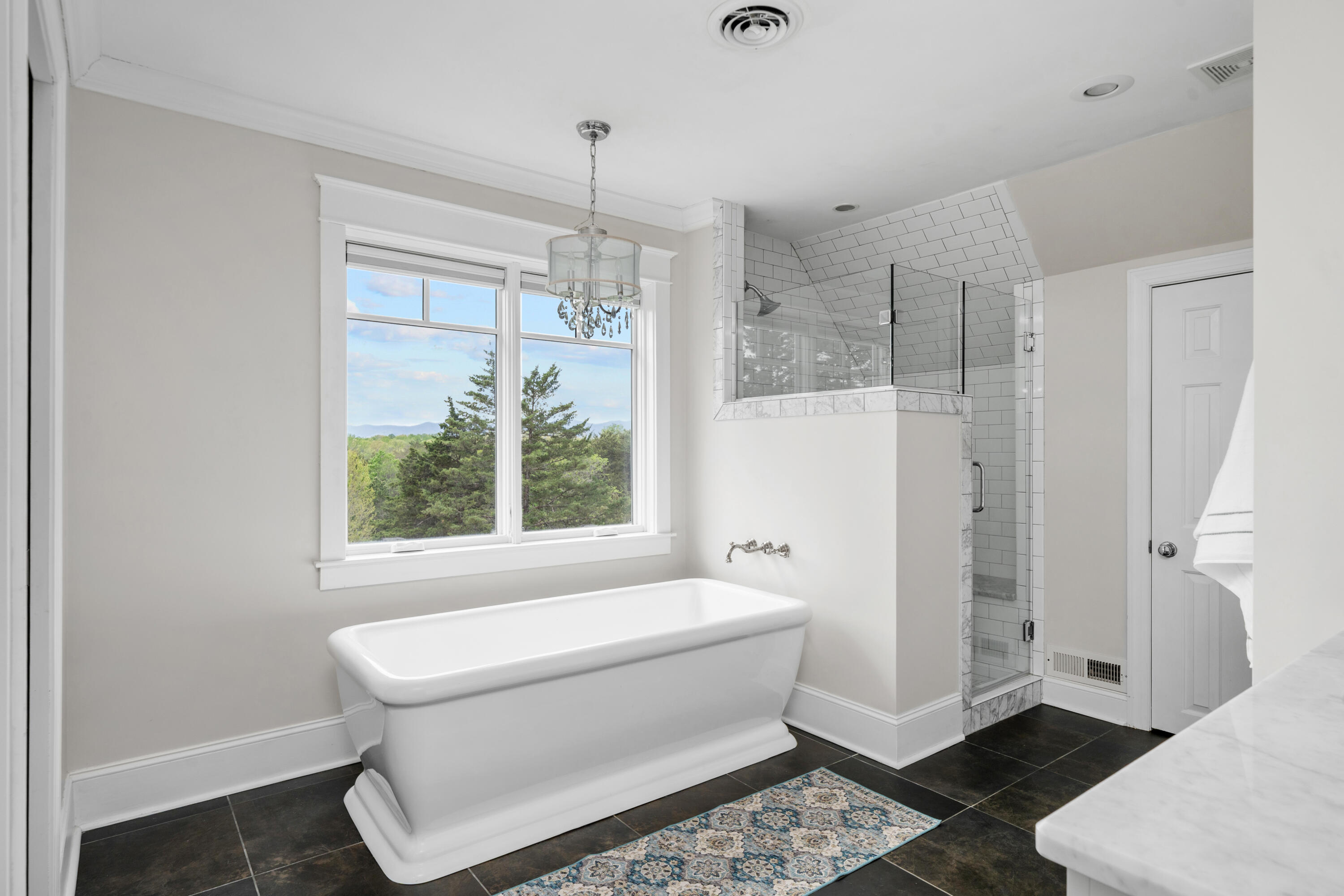 Troutville, Virginia, 24175, United States, 5 Bedrooms Bedrooms, ,4 BathroomsBathrooms,Residential,Active,2038617