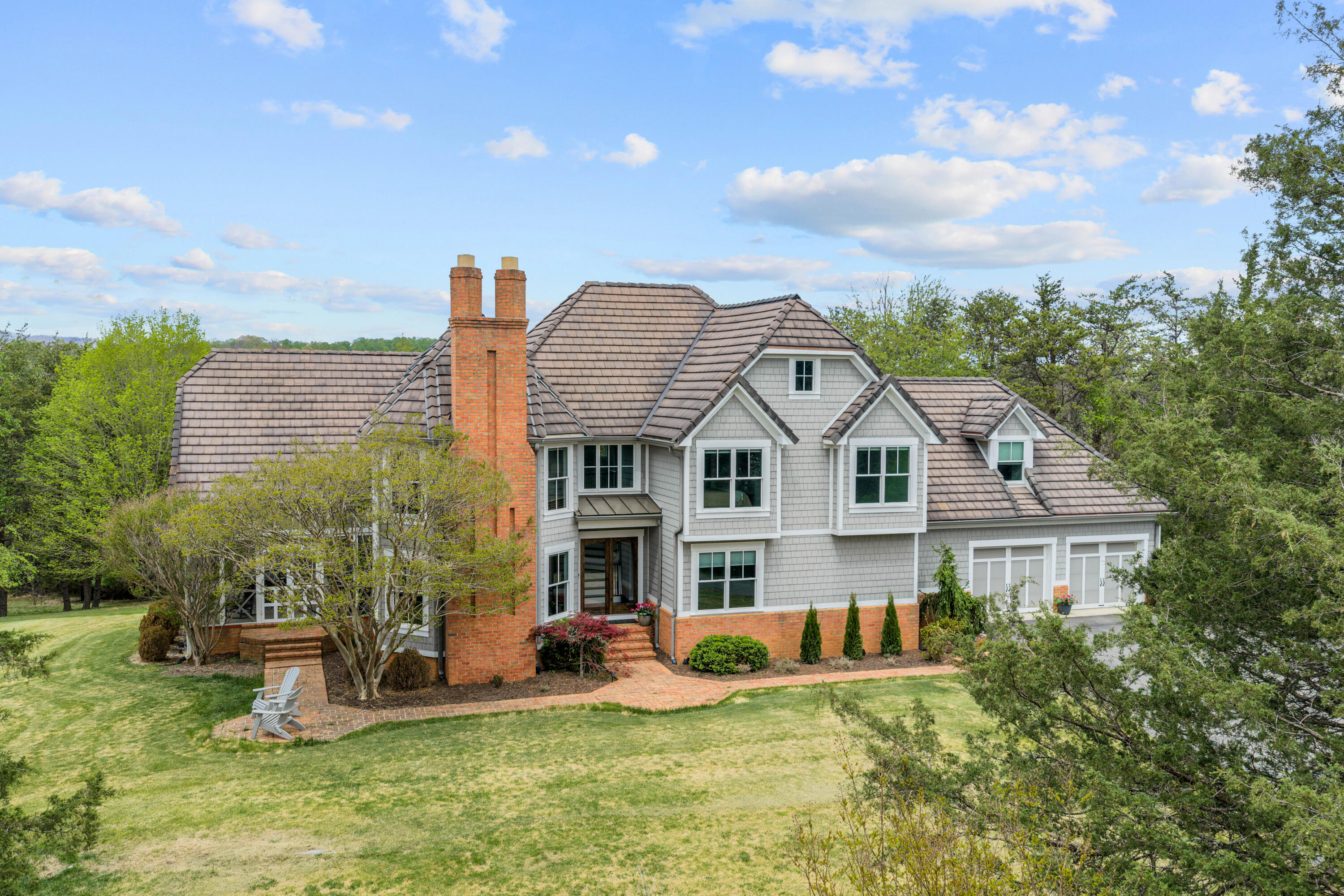 Troutville, Virginia, 24175, United States, 5 Bedrooms Bedrooms, ,4 BathroomsBathrooms,Residential,Active,2038617