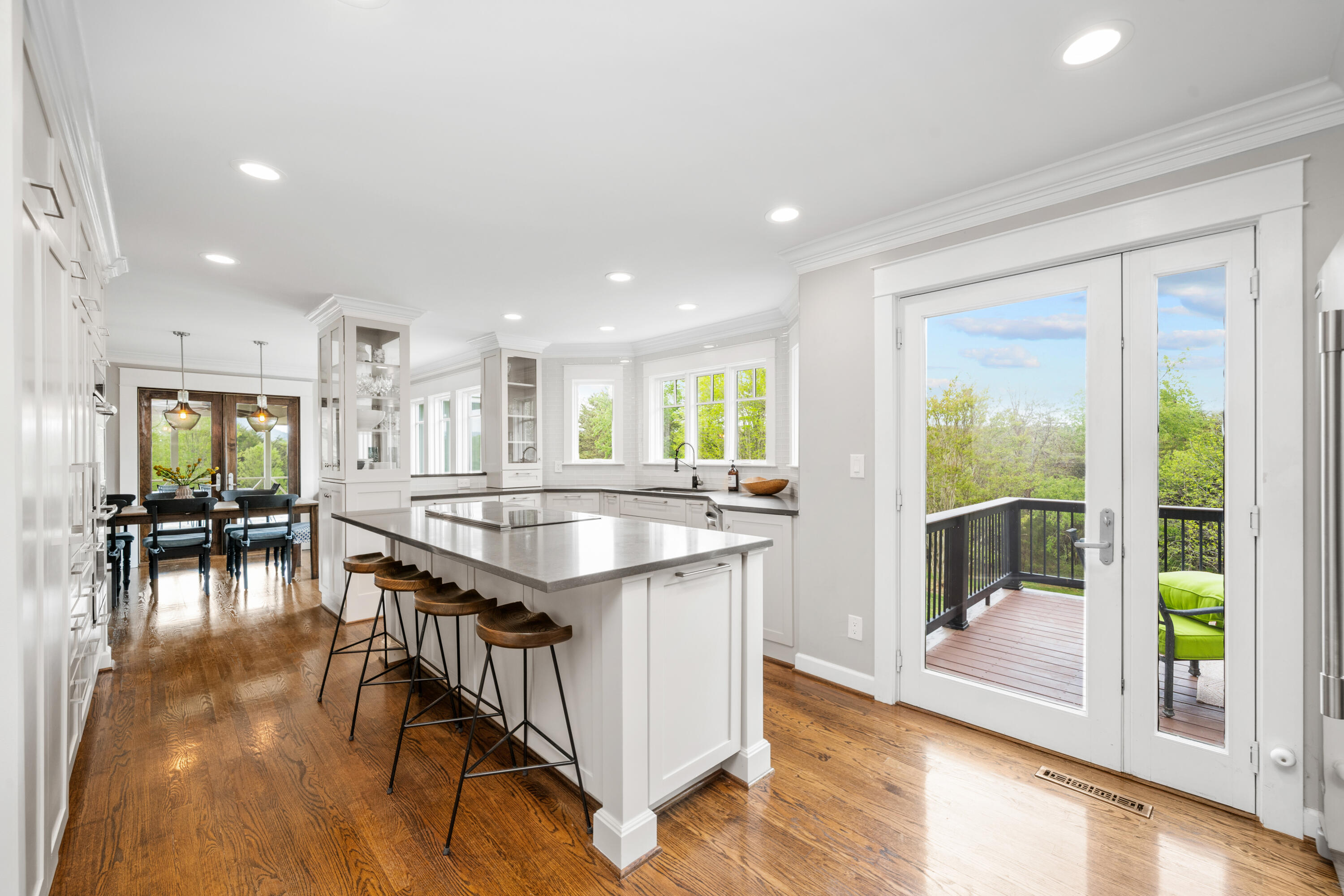 Troutville, Virginia, 24175, United States, 5 Bedrooms Bedrooms, ,4 BathroomsBathrooms,Residential,Active,2038617