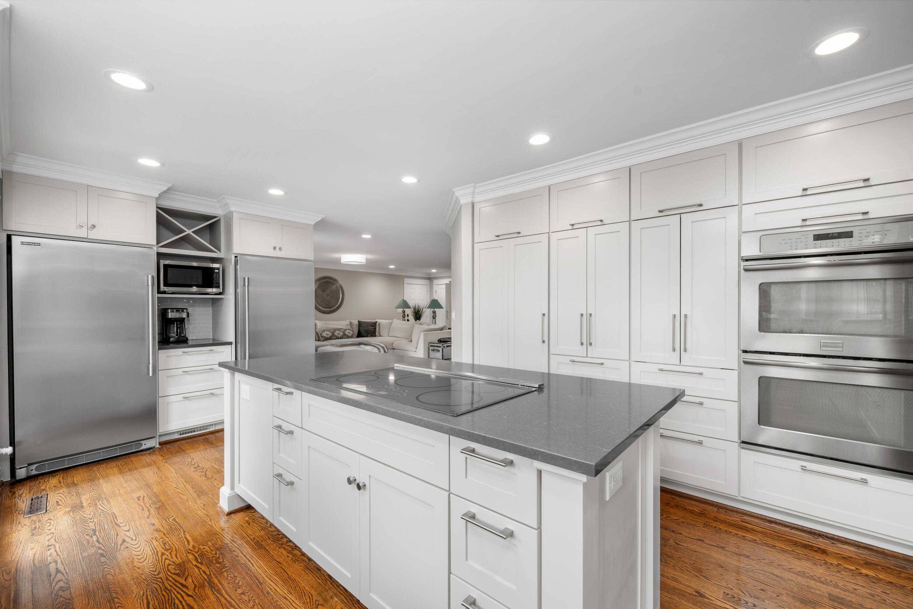 Troutville, Virginia, 24175, United States, 5 Bedrooms Bedrooms, ,4 BathroomsBathrooms,Residential,Active,2038617