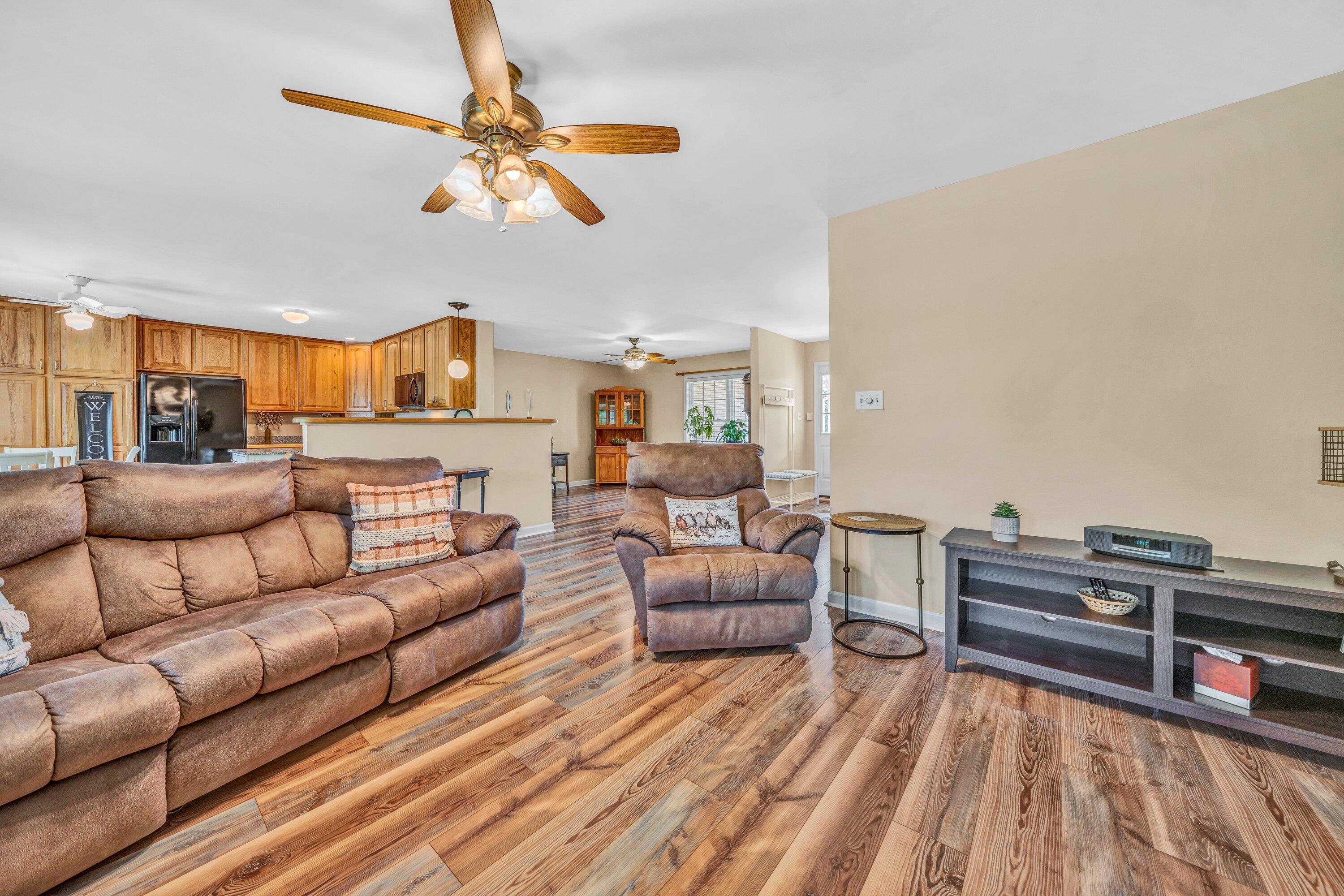 104 Peach Tree Ct, Huddleston, Virginia image 13