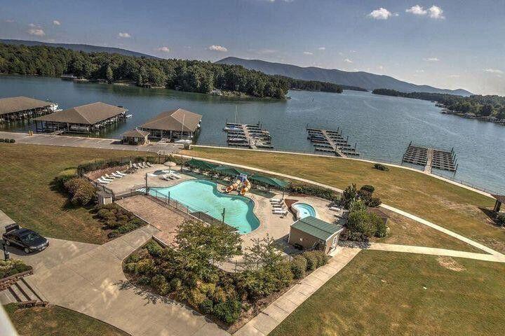 104 Peach Tree Ct, Huddleston, Virginia image 46