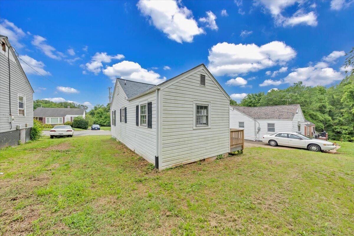 107 Roselawn Heights Hts, Martinsville, Virginia image 30