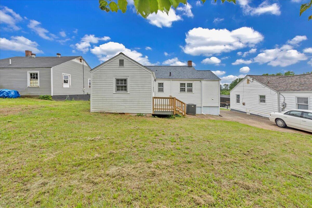 107 Roselawn Heights Hts, Martinsville, Virginia image 29