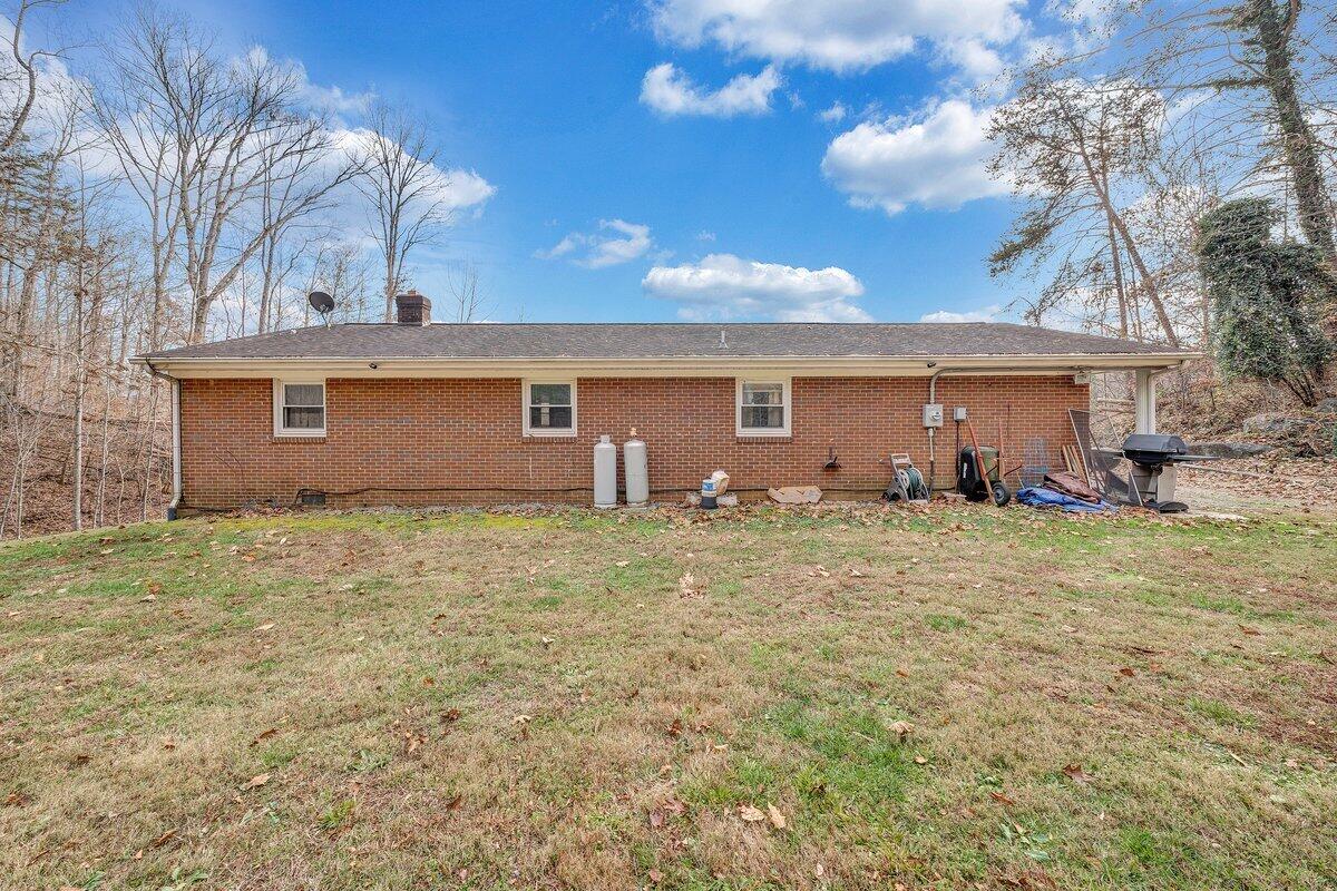 332 Blackberry Rd, Bassett, Virginia image 18