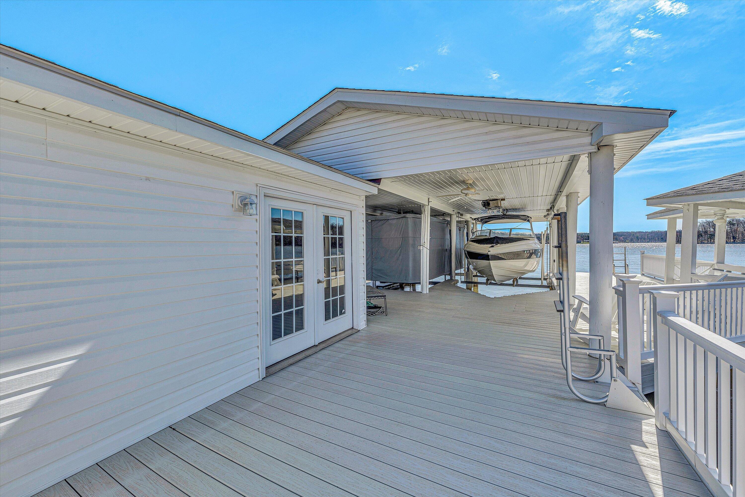 Wirtz, Virginia 24184, United States, 4 Bedrooms Bedrooms, ,4 BathroomsBathrooms,Residential,Active,96423