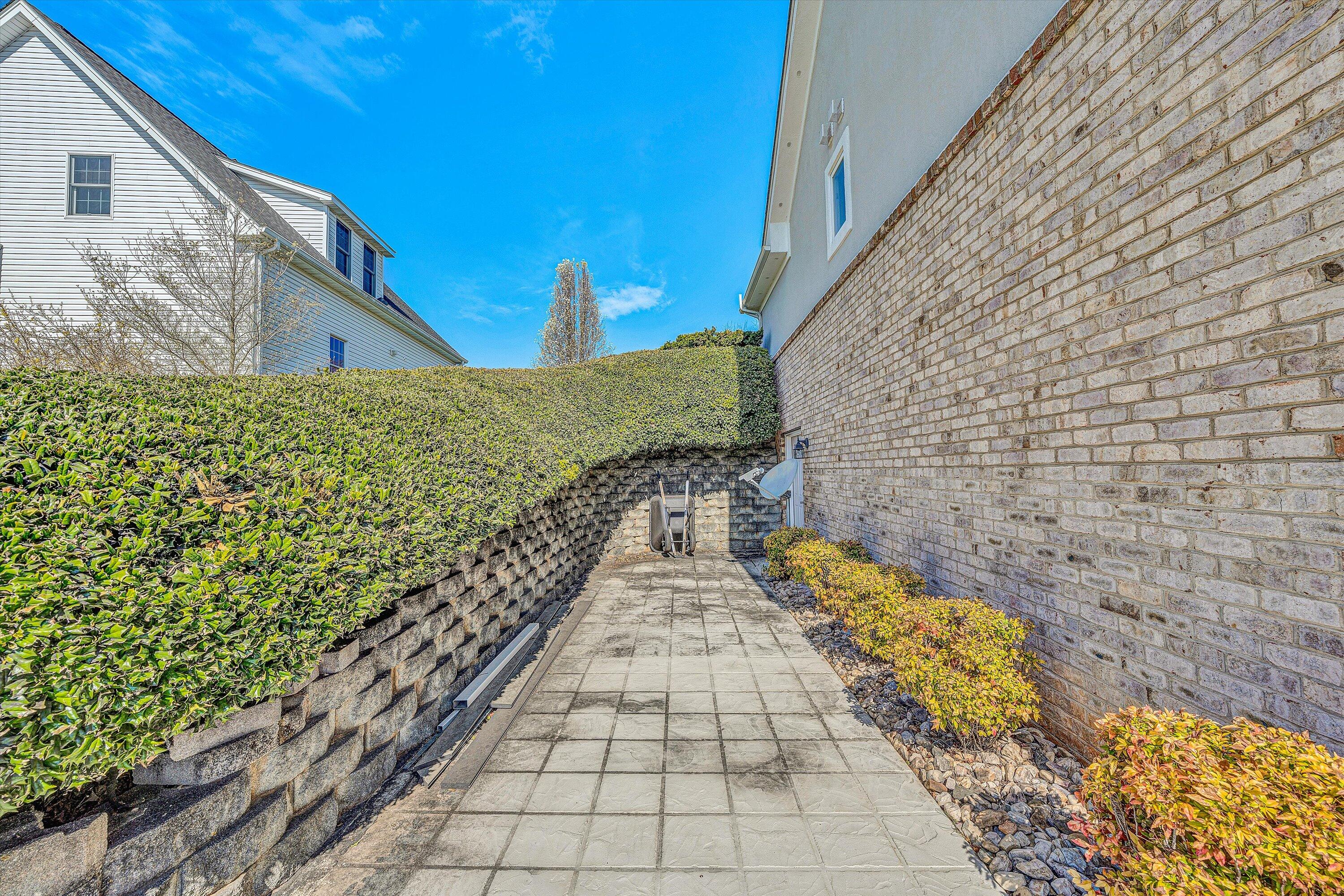 Wirtz, Virginia 24184, United States, 4 Bedrooms Bedrooms, ,4 BathroomsBathrooms,Residential,Active,96423