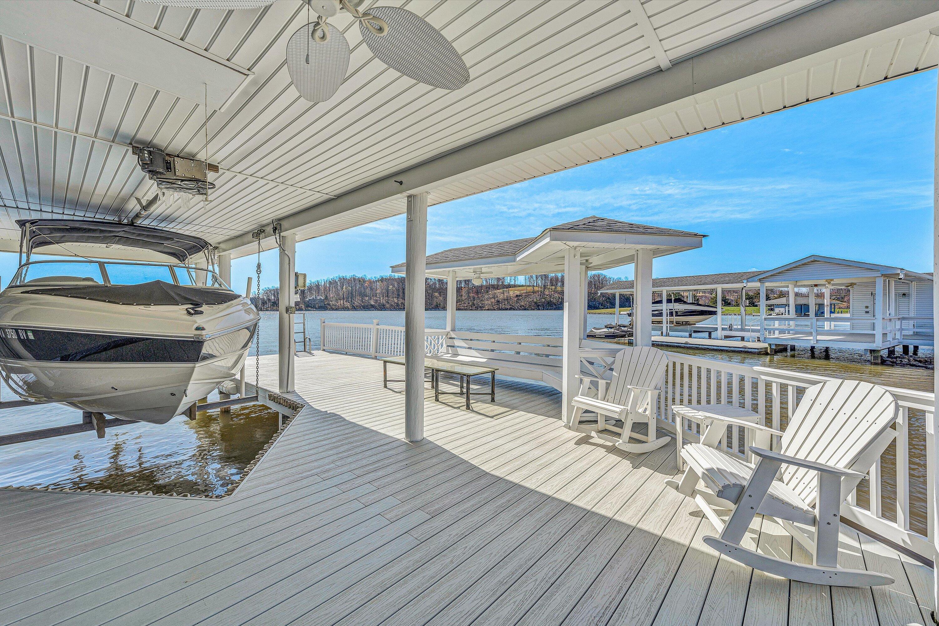 Wirtz, Virginia 24184, United States, 4 Bedrooms Bedrooms, ,4 BathroomsBathrooms,Residential,Active,96423