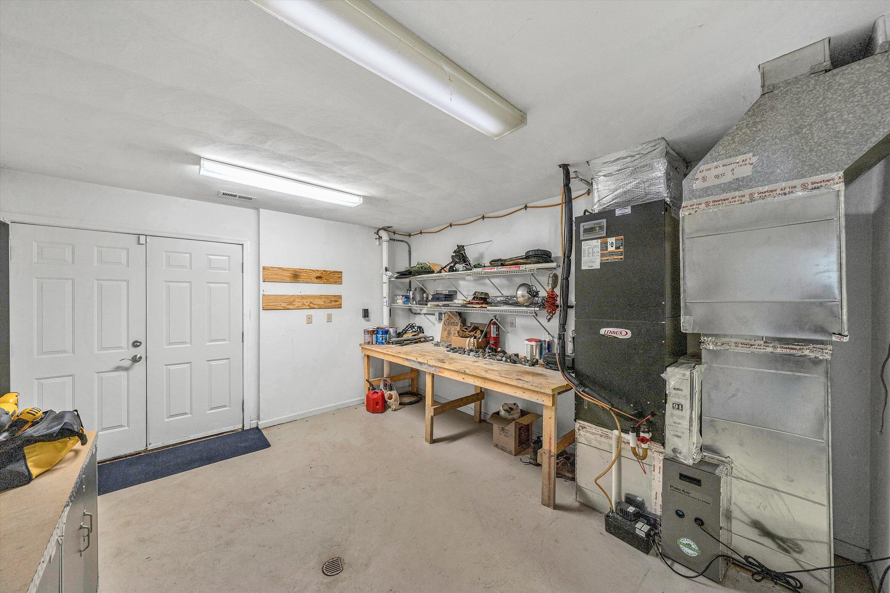 Wirtz, Virginia 24184, United States, 4 Bedrooms Bedrooms, ,4 BathroomsBathrooms,Residential,Active,96423