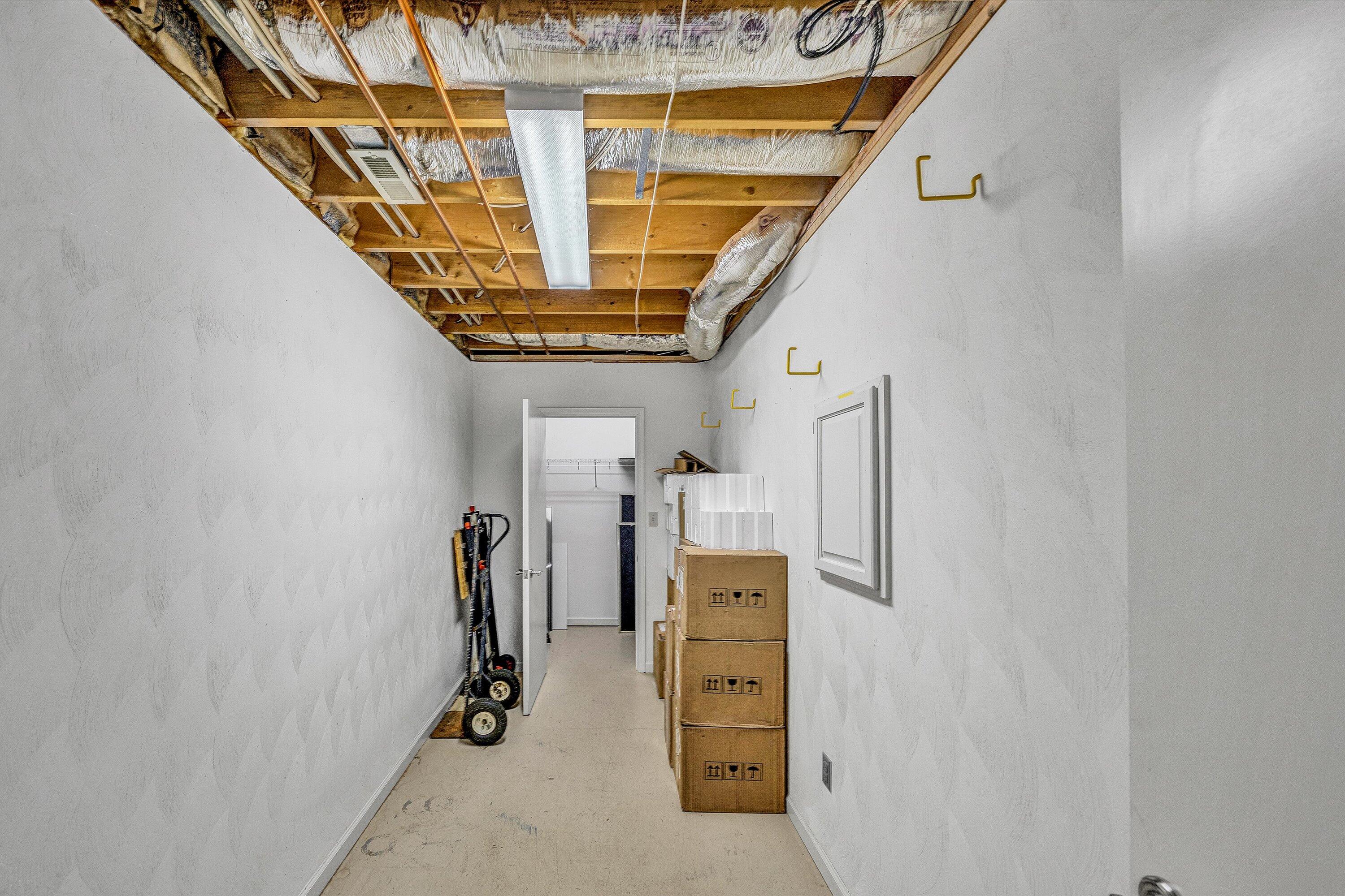 Wirtz, Virginia 24184, United States, 4 Bedrooms Bedrooms, ,4 BathroomsBathrooms,Residential,Active,96423