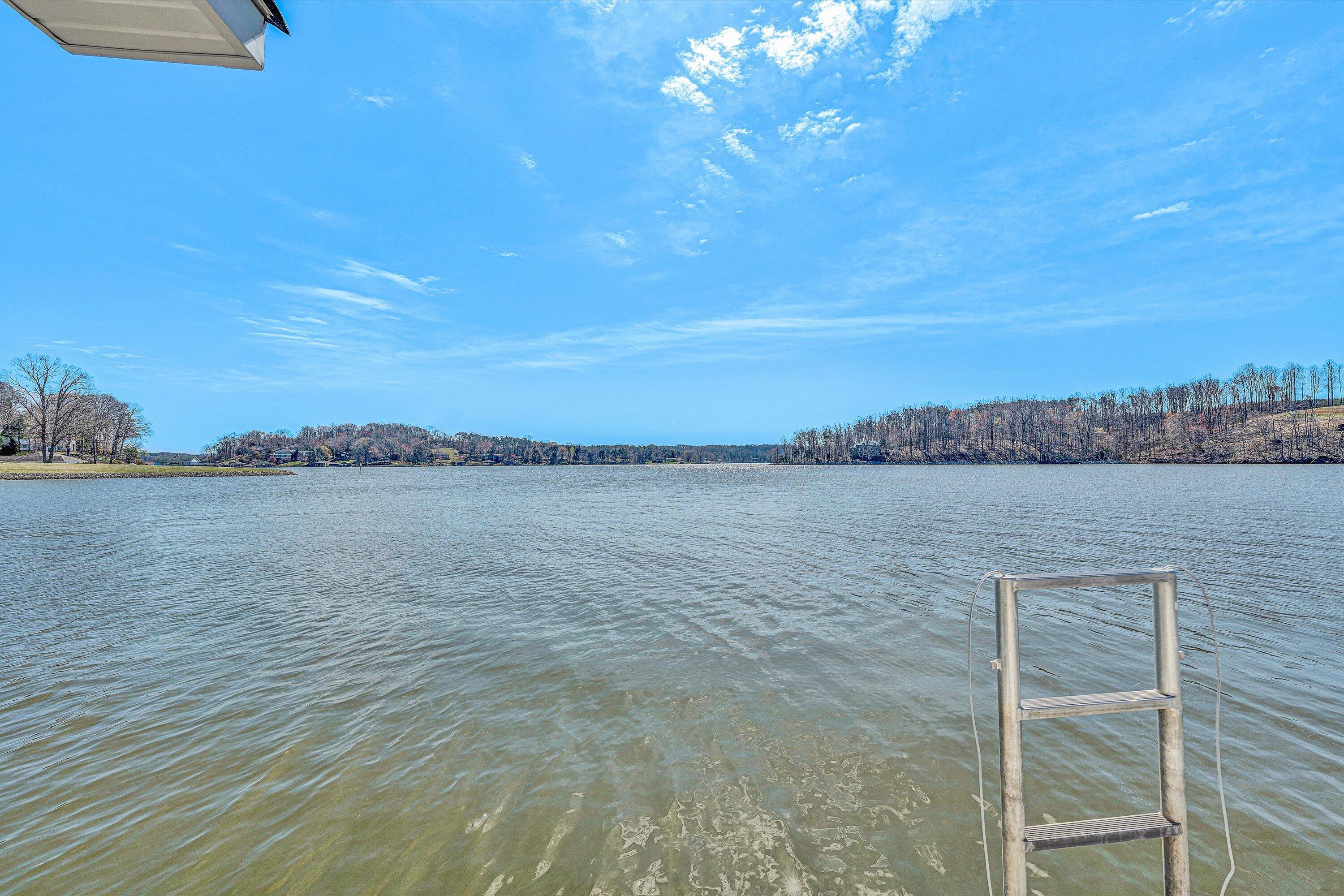 Wirtz, Virginia 24184, United States, 4 Bedrooms Bedrooms, ,4 BathroomsBathrooms,Residential,Active,96423