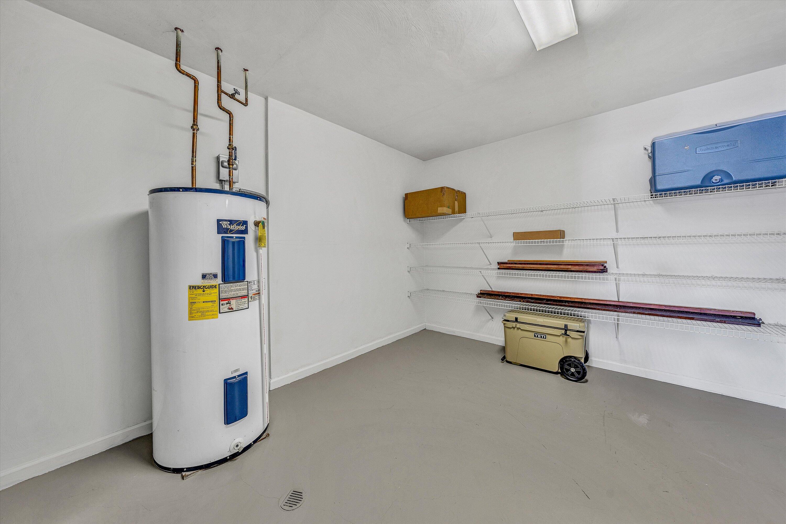 Wirtz, Virginia 24184, United States, 4 Bedrooms Bedrooms, ,4 BathroomsBathrooms,Residential,Active,96423