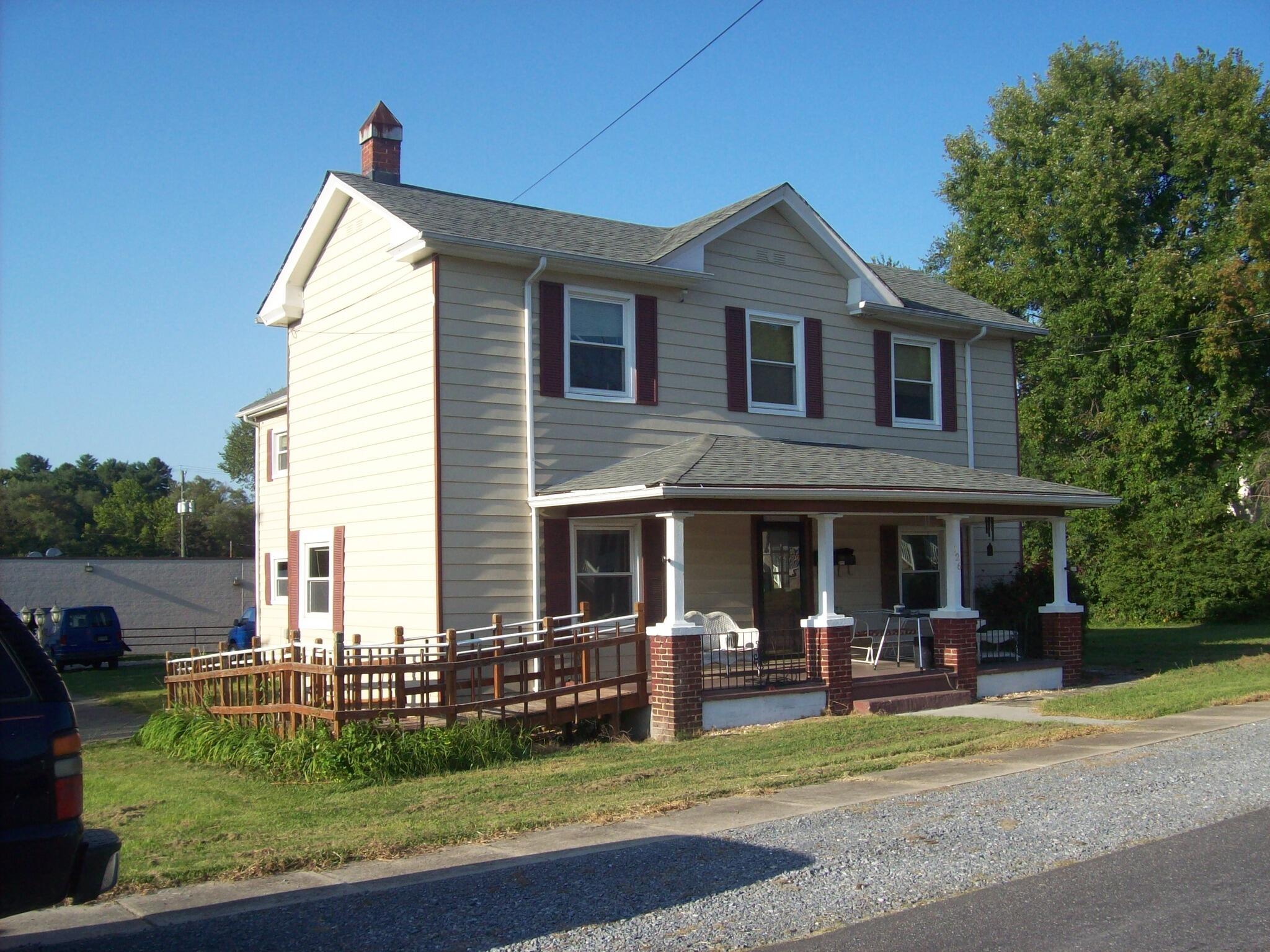 126 W Cleveland Ave, Vinton, Virginia image 1