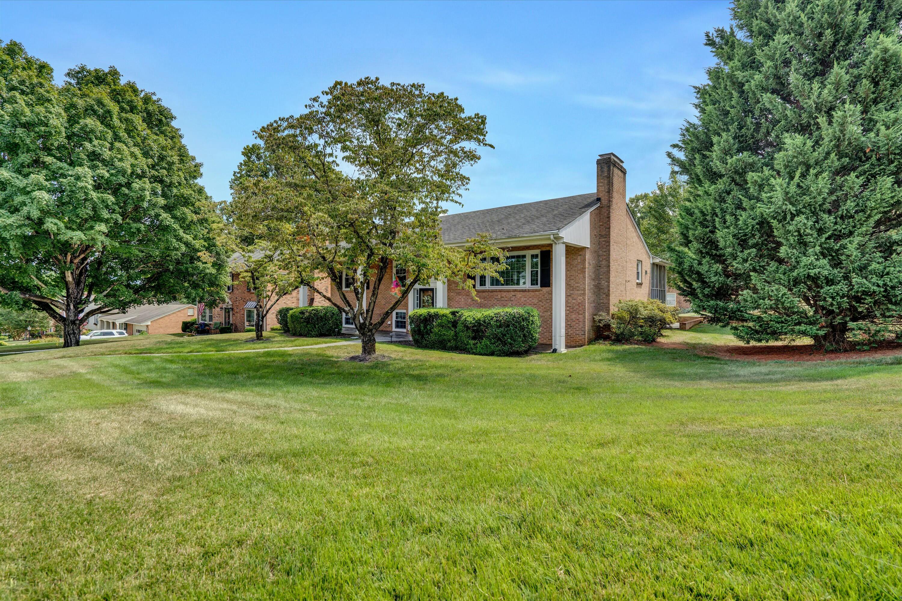 5342 Luwana Dr, Roanoke, Virginia image 3