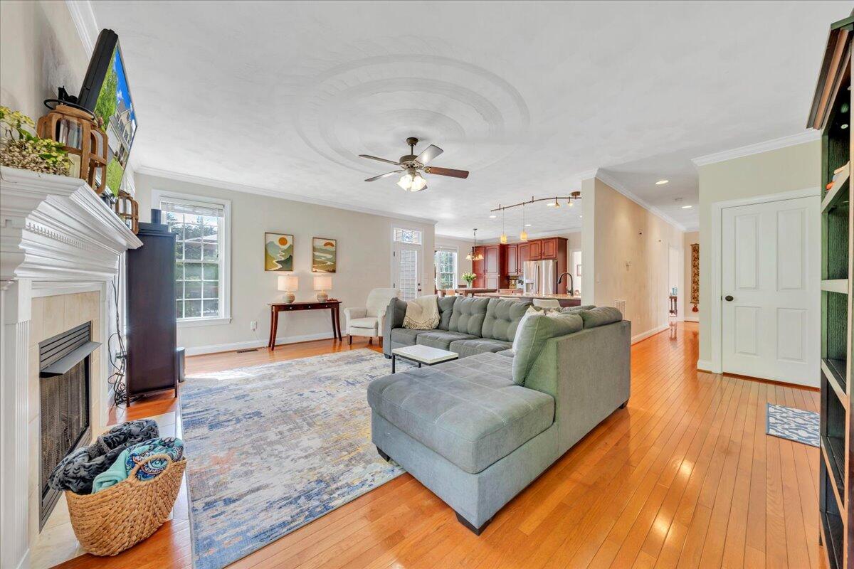 466 Thornblade Way, Blue Ridge, Virginia image 22