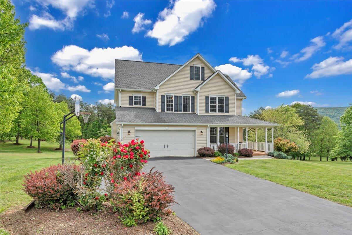 466 Thornblade Way, Blue Ridge, Virginia image 5